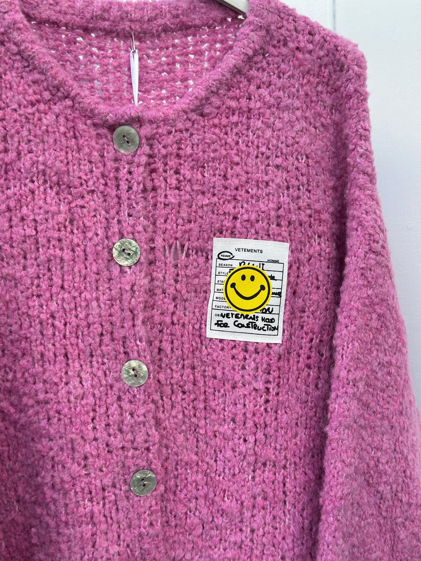 Smiley Cardigan Pink