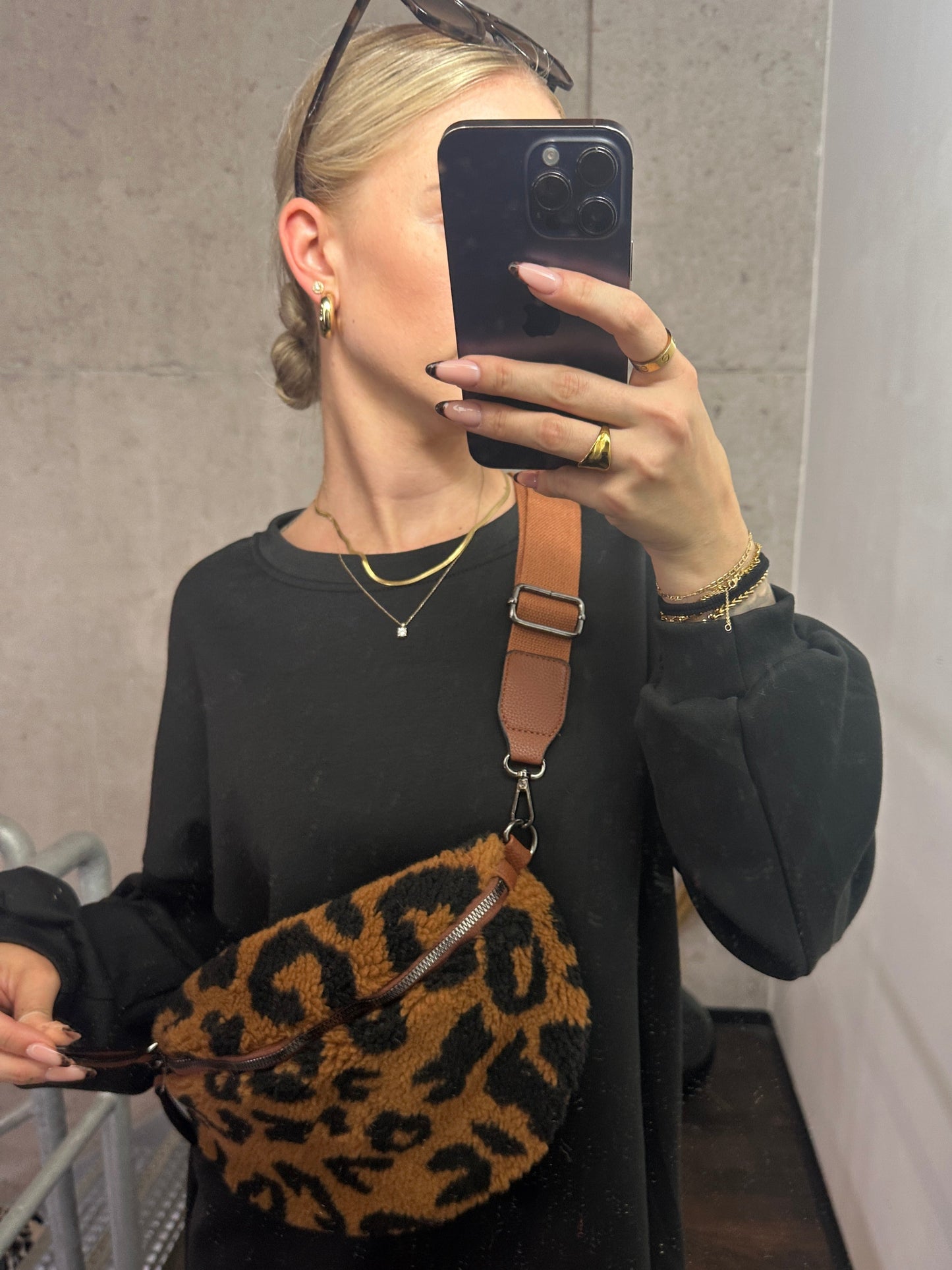 Leo Tasche Braun