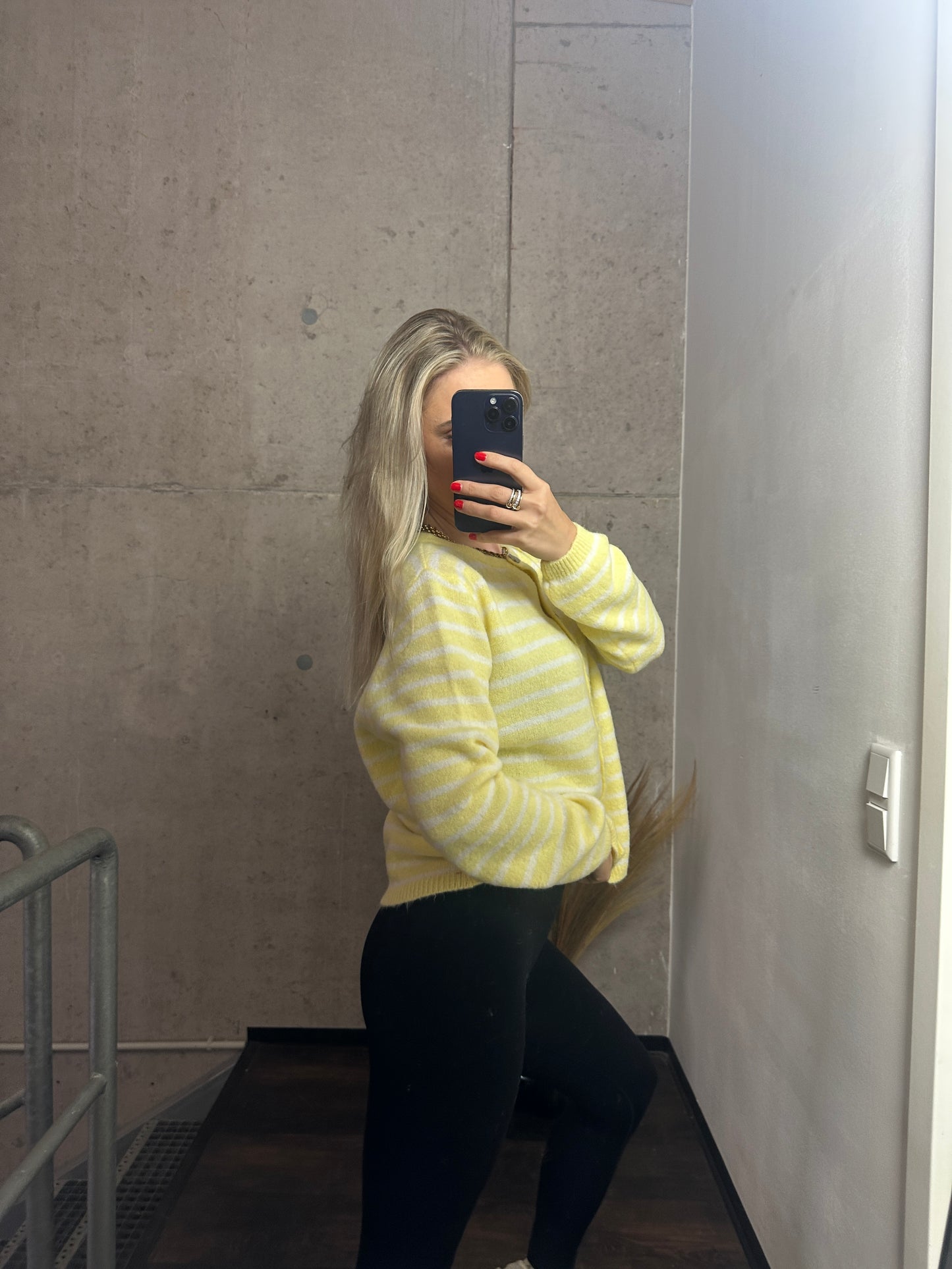 Cardigan Knöpfi Rundhals Gelb Weiß