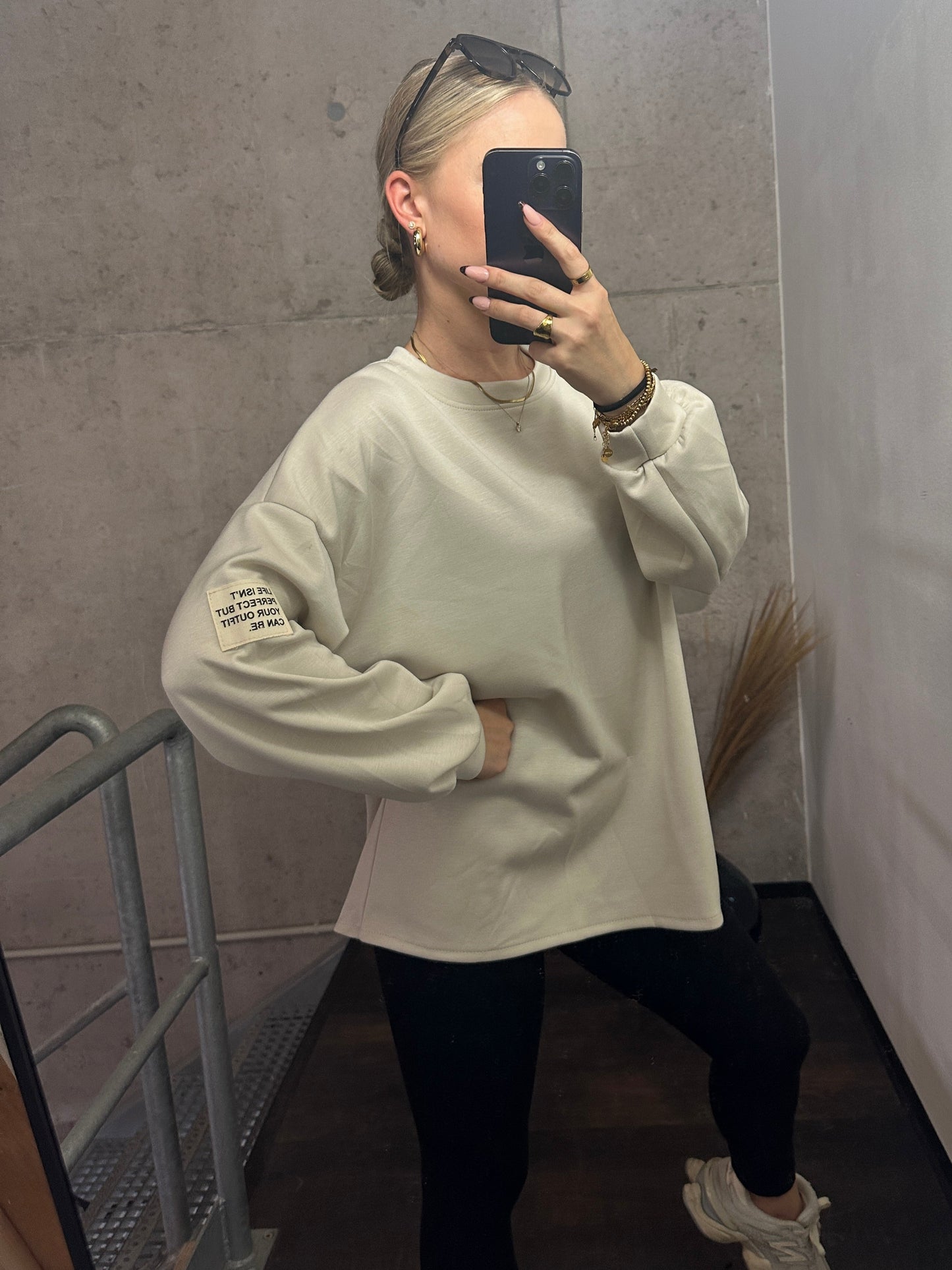 PULLOVER LIFE ISN´T PERFECT BUT YOUR OUTFIT CAN BE. Beige