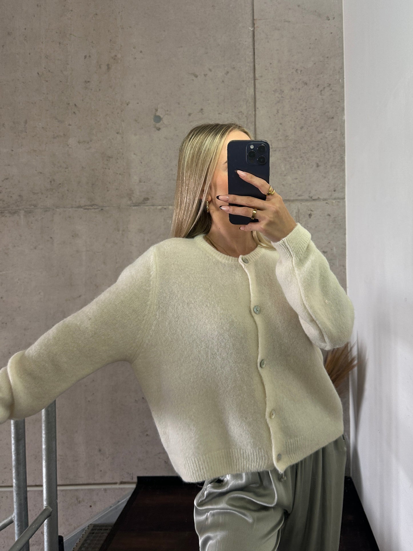 Alpaka Cardigan Wollweiß