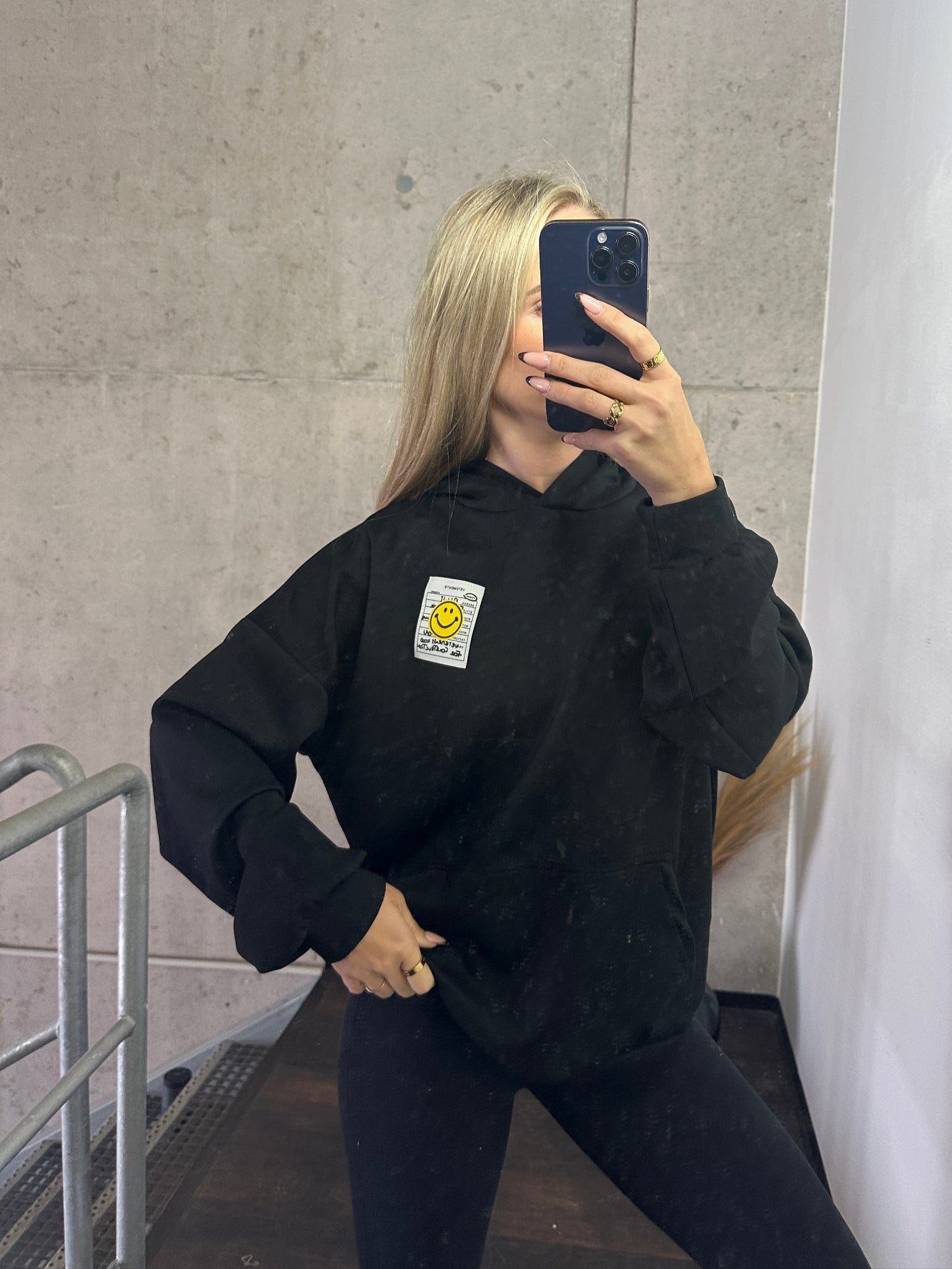 Smiley Hoodie Schwarz