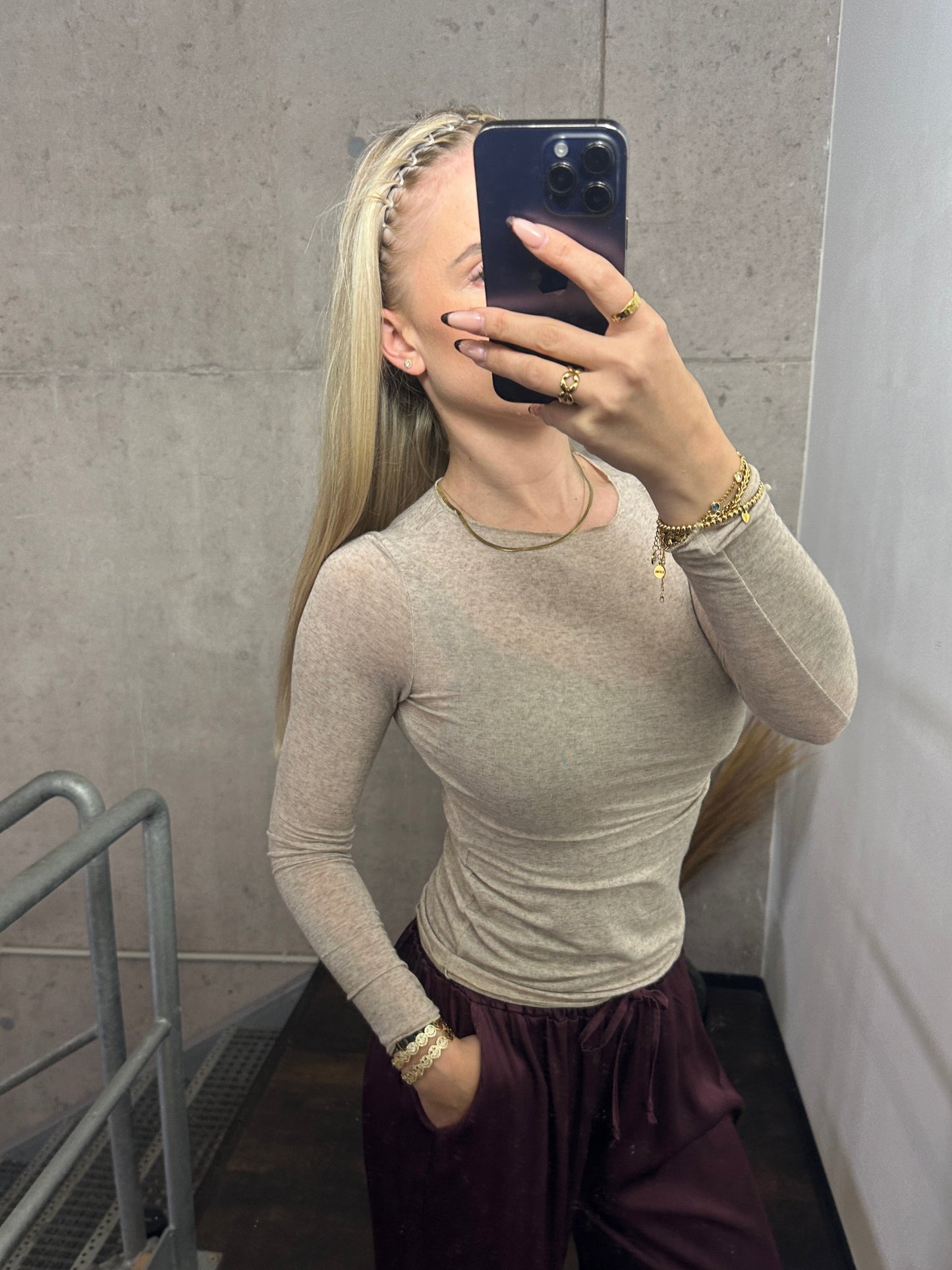 LONGSLEEVE CASHMERE LIGHT VERSCH. FARBEN