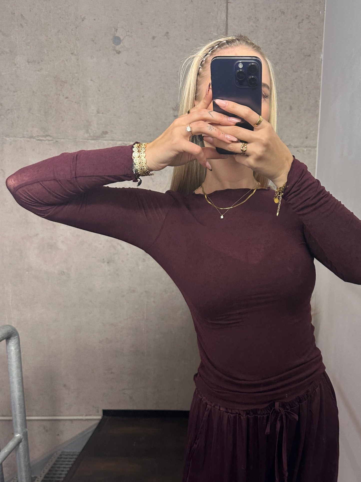 LONGSLEEVE CASHMERE LIGHT VERSCH. FARBEN