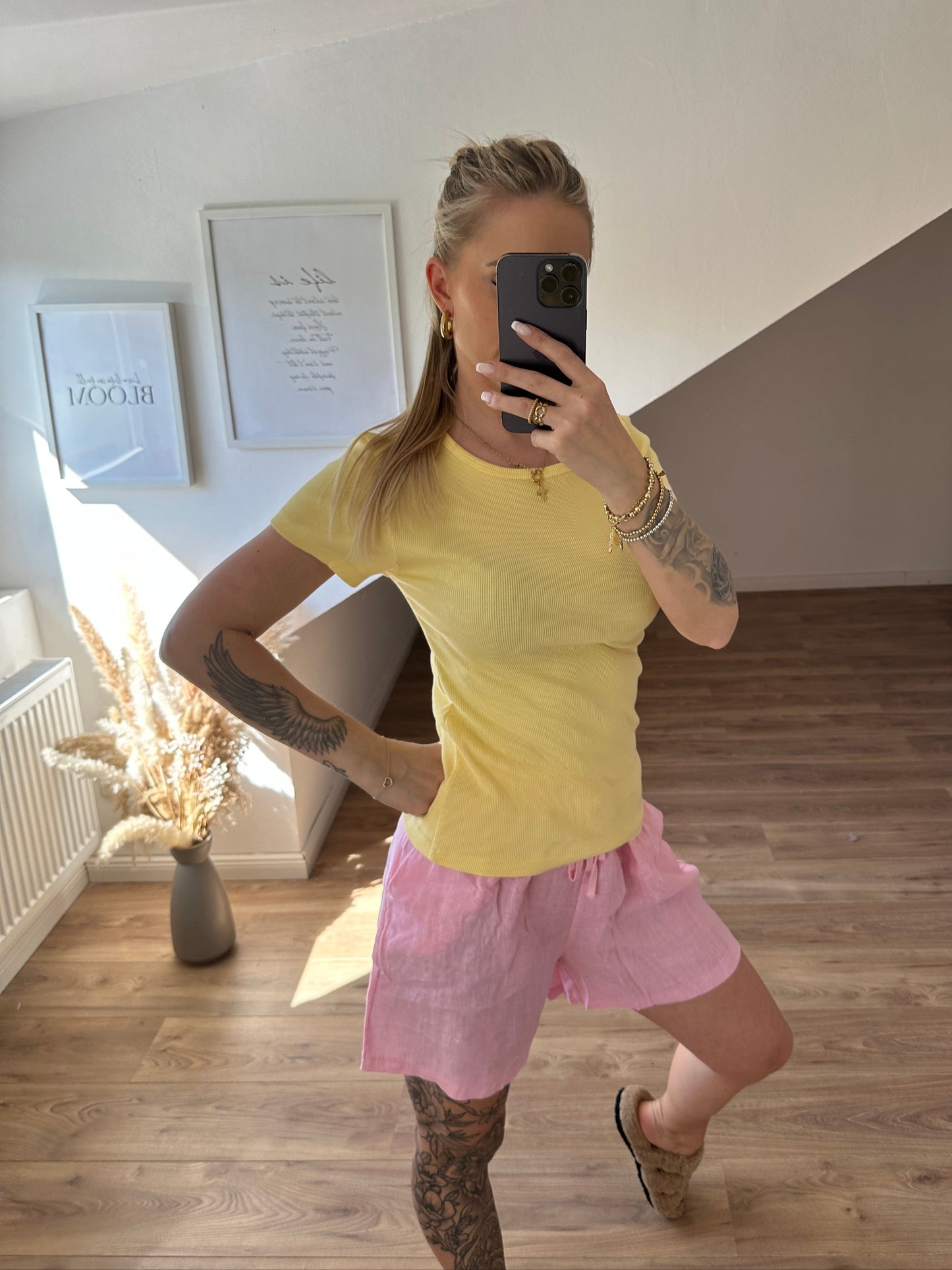Basic geripptes T-Shirt Gelb