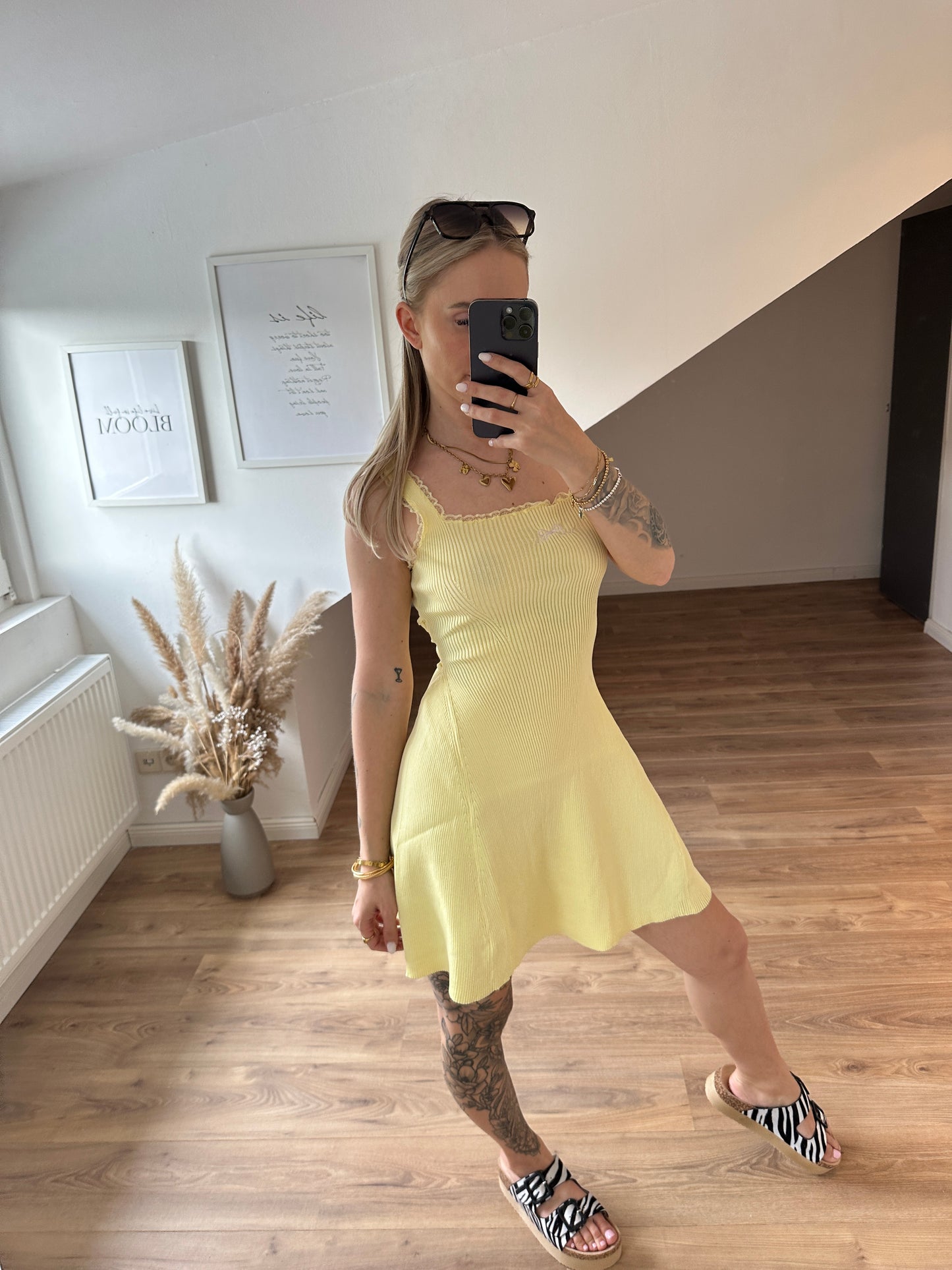 Kleidchen Schleifi Braun