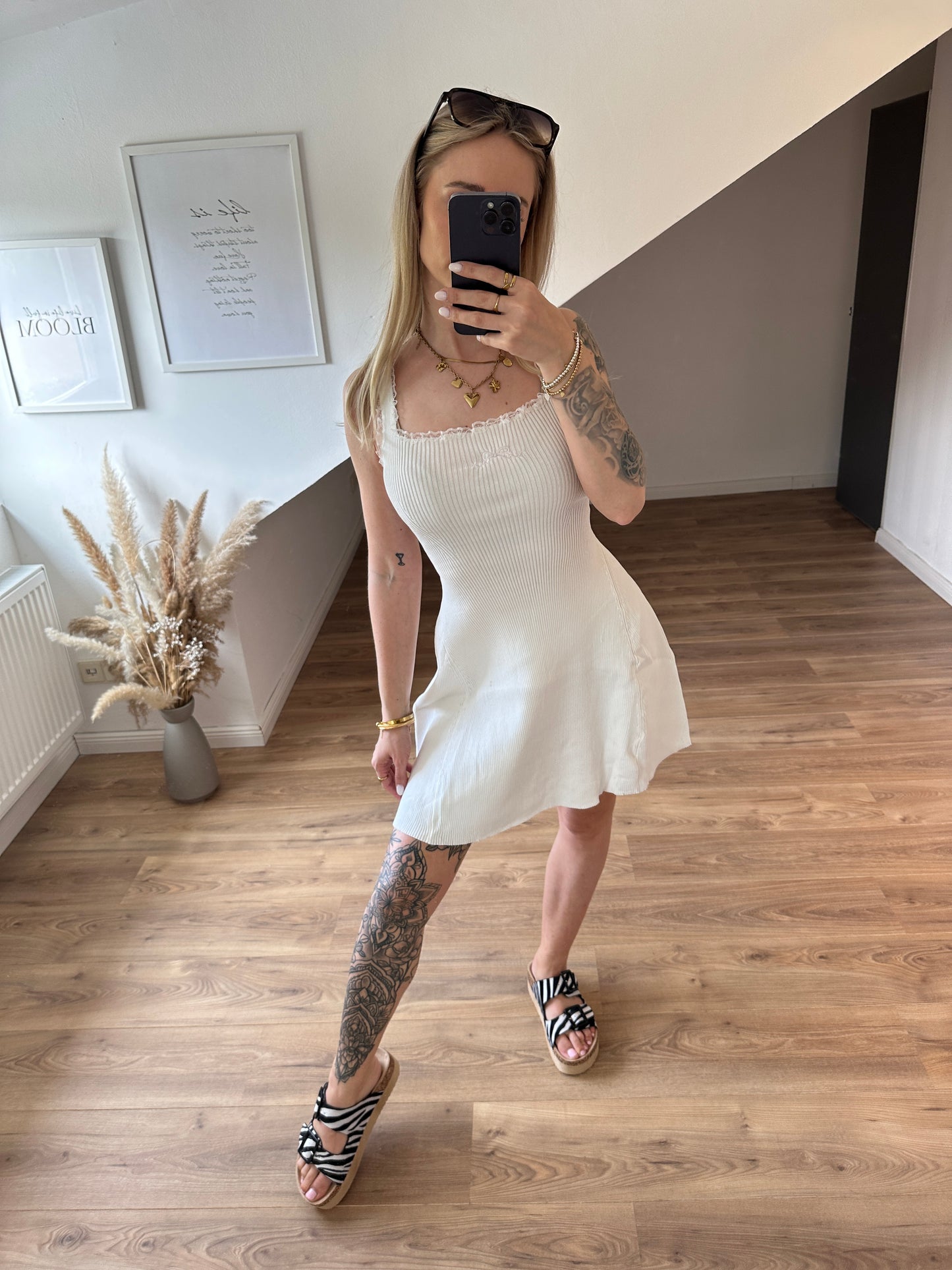Kleidchen Schleifi Braun