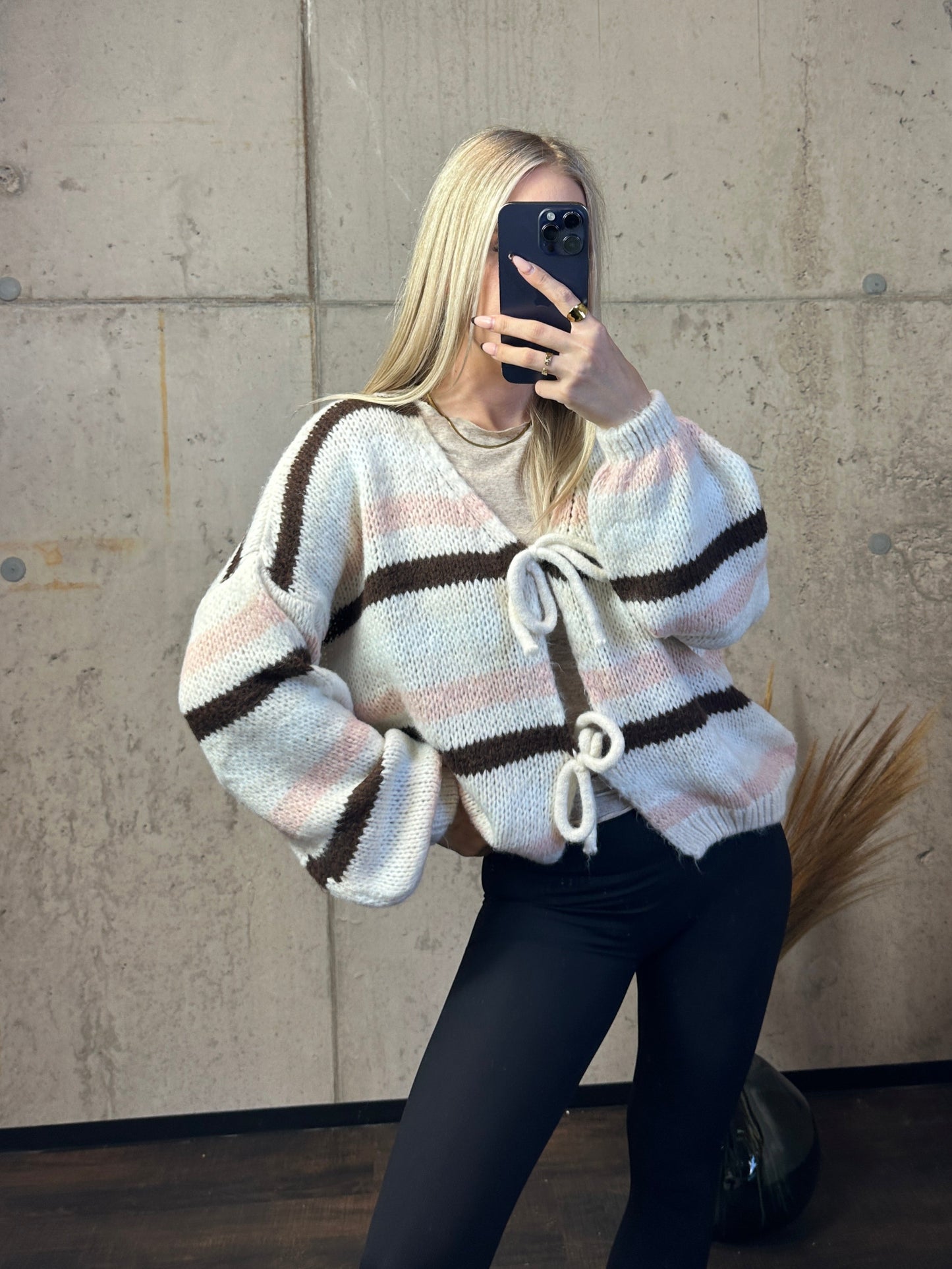 Knoten Cardigan "Leni" Streifi Braun/Apricot/Weiß