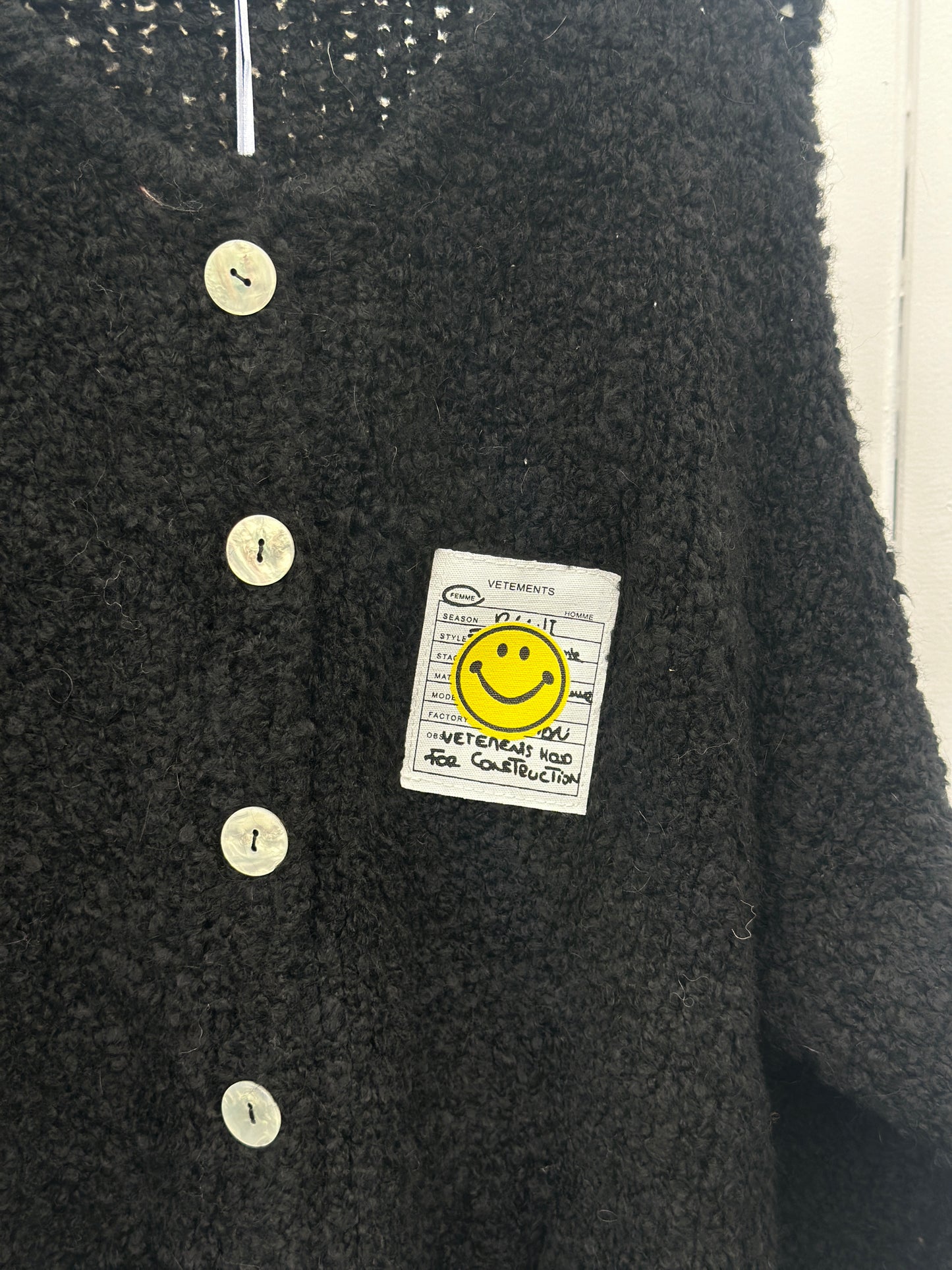 Smiley Cardigan Schwarz
