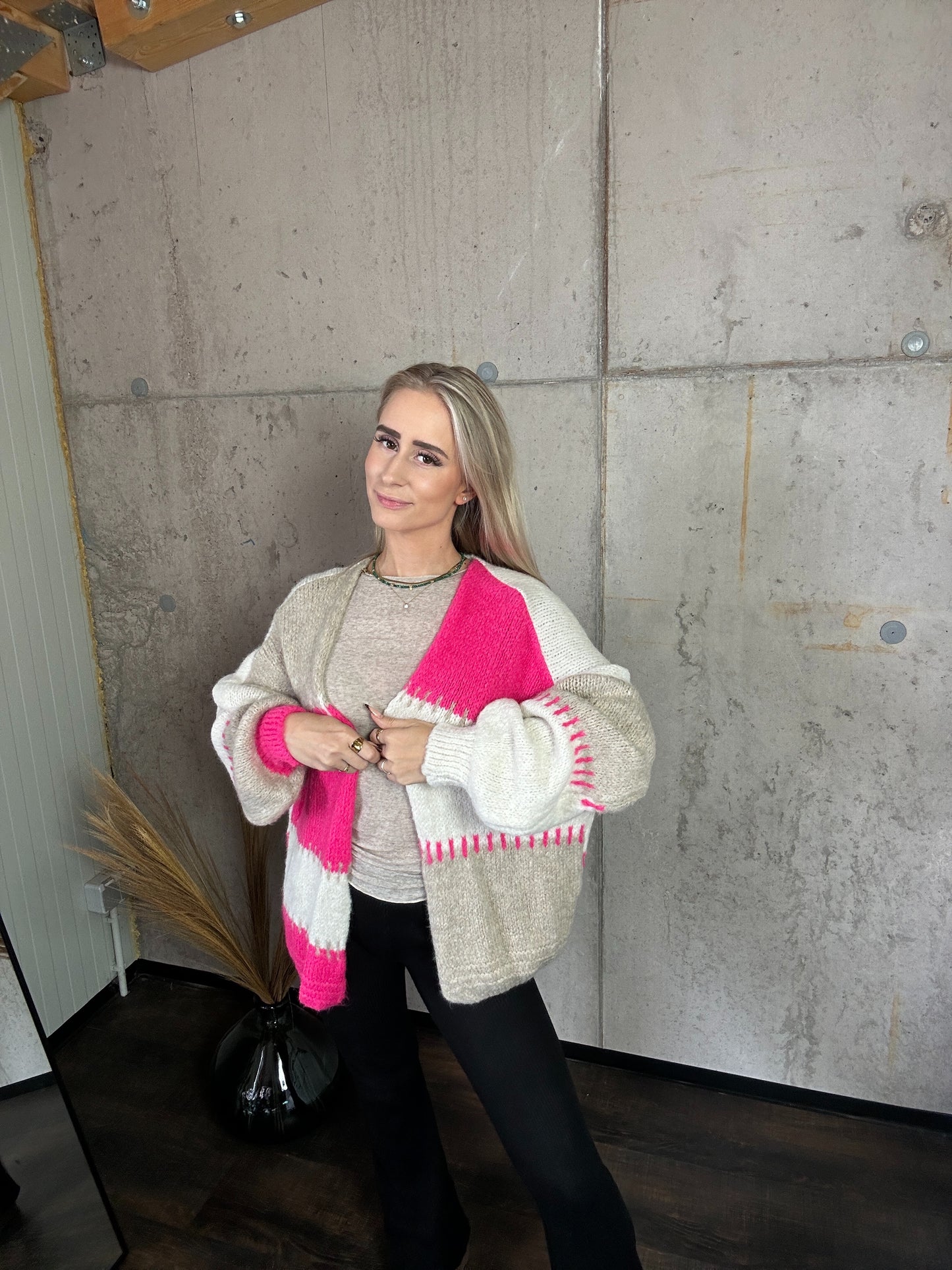 Cardigan „Tricolor“ Beige/Creme/Pink