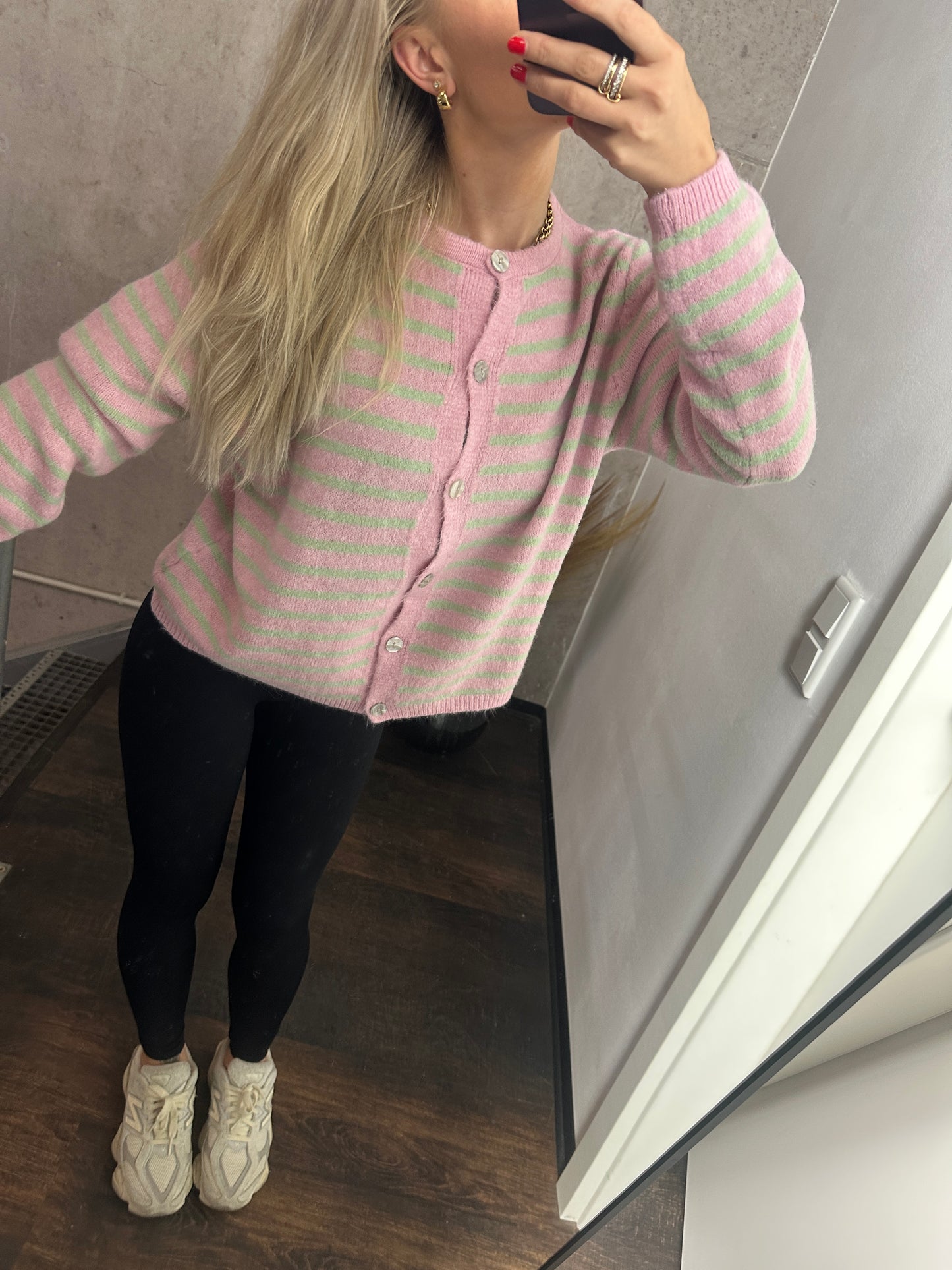 Cardigan Knöpfi Rundhals Rosa Mint