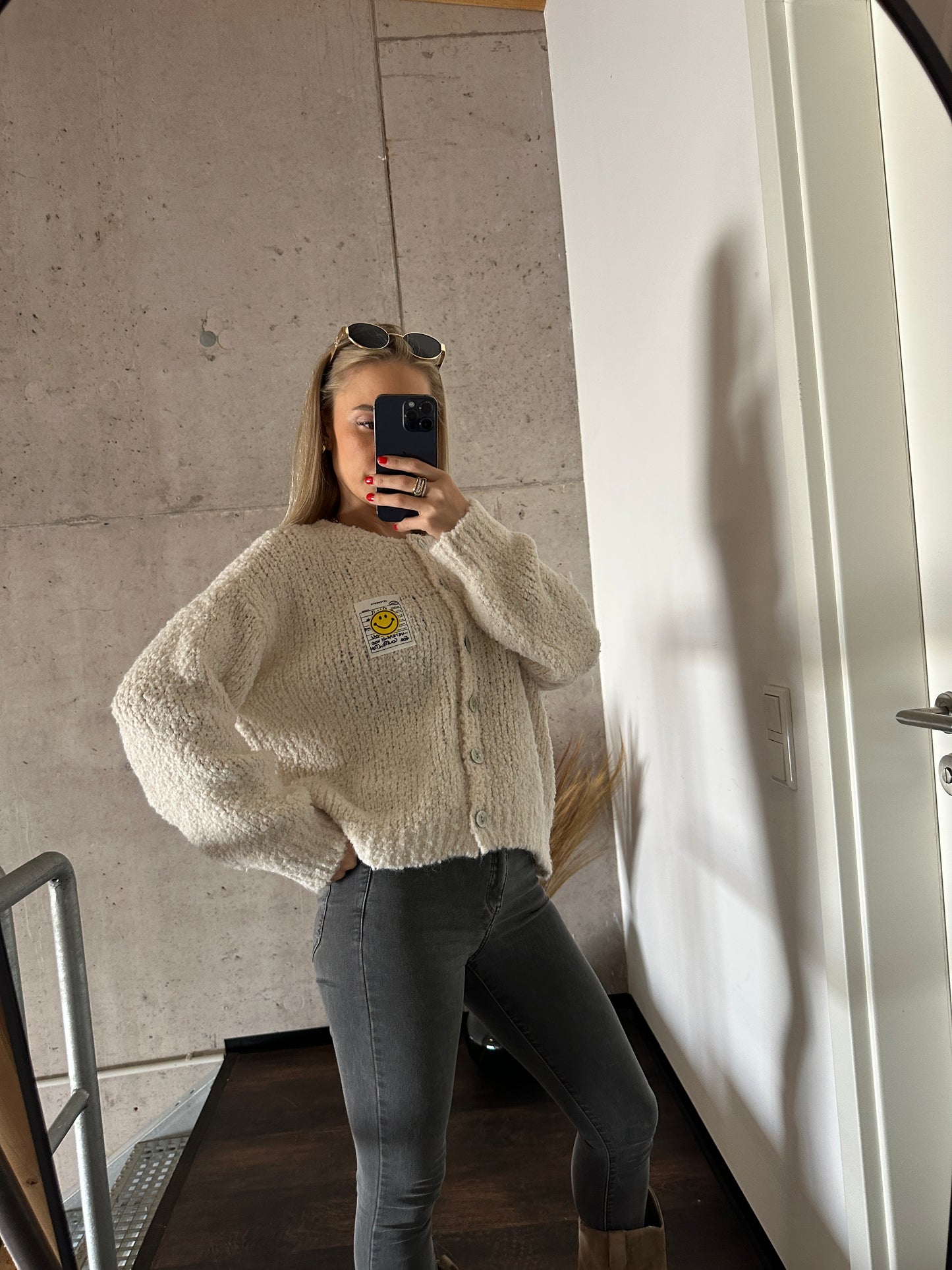 Smiley Cardigan Creme