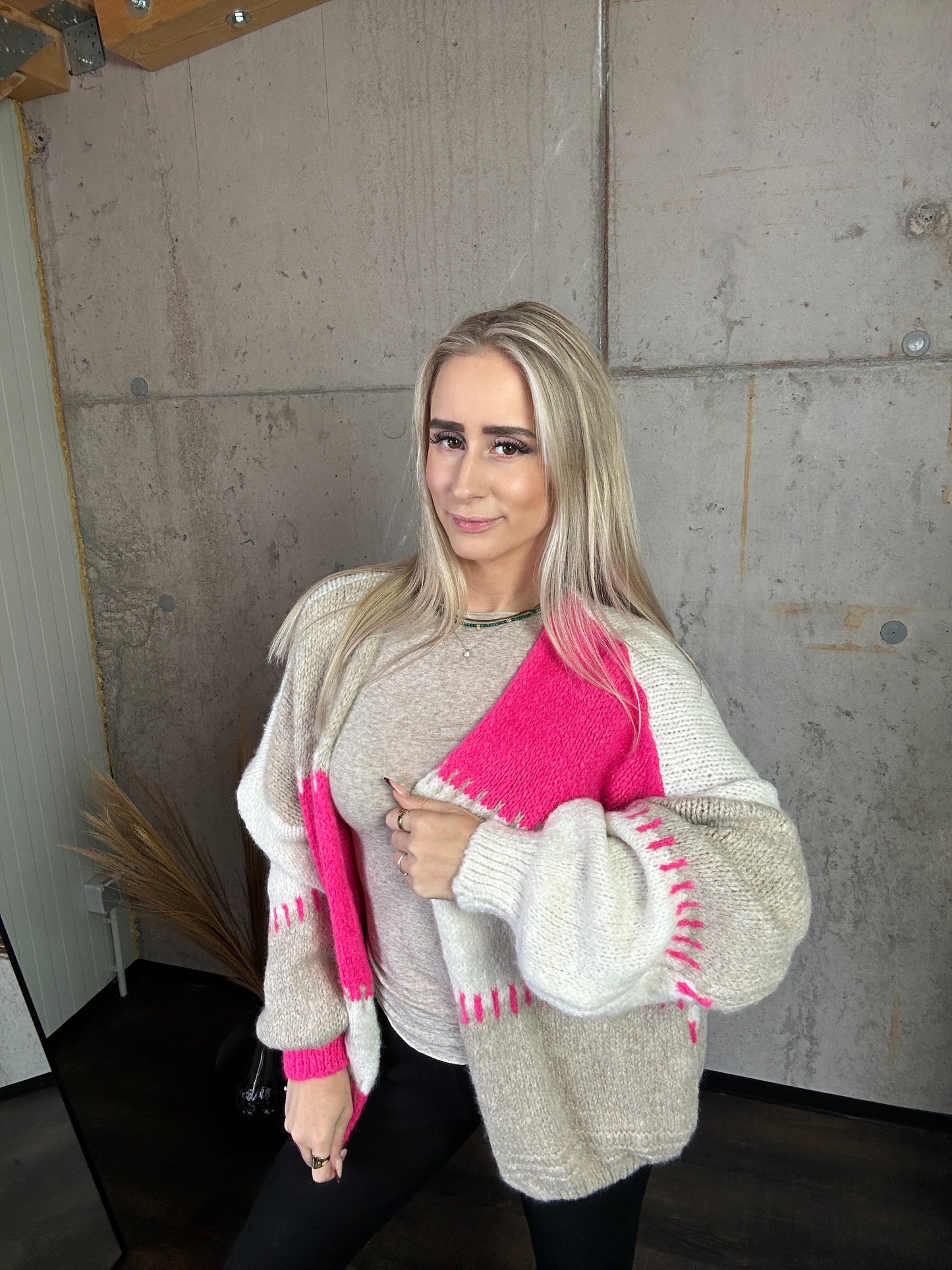 Cardigan „Tricolor“ Beige/Creme/Pink