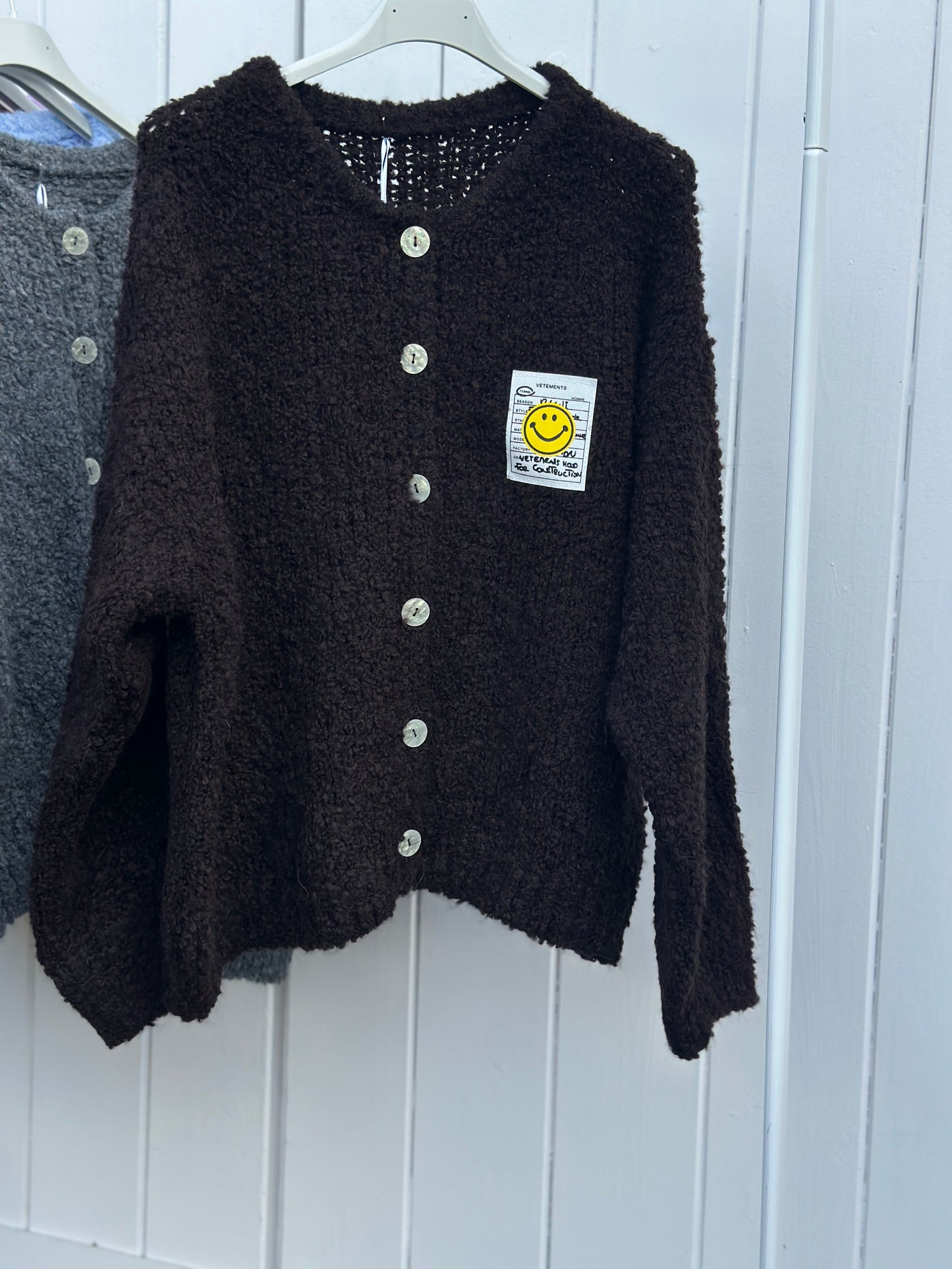 Smiley Cardigan Braun