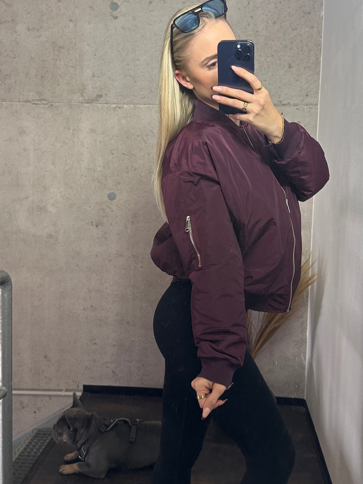 Bomberjacke mit Bordeauxrot