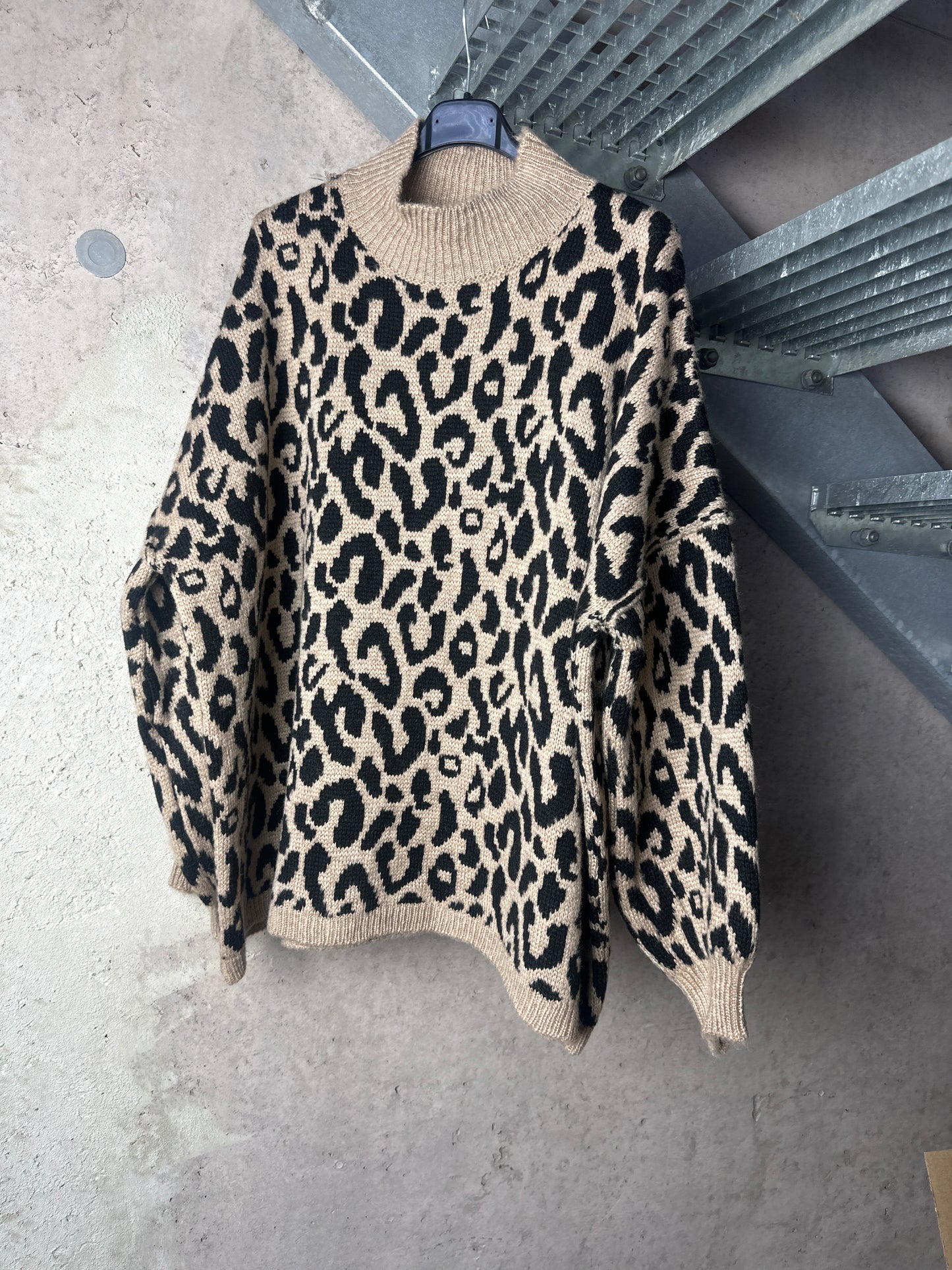 Leo Pullover Beige Schwarz