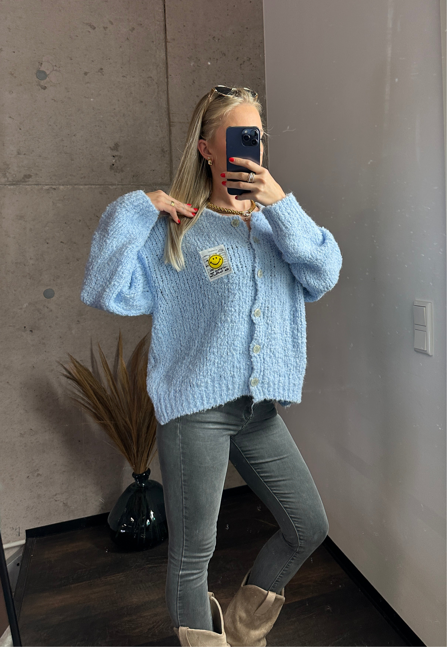 Smiley Cardigan Hellblau