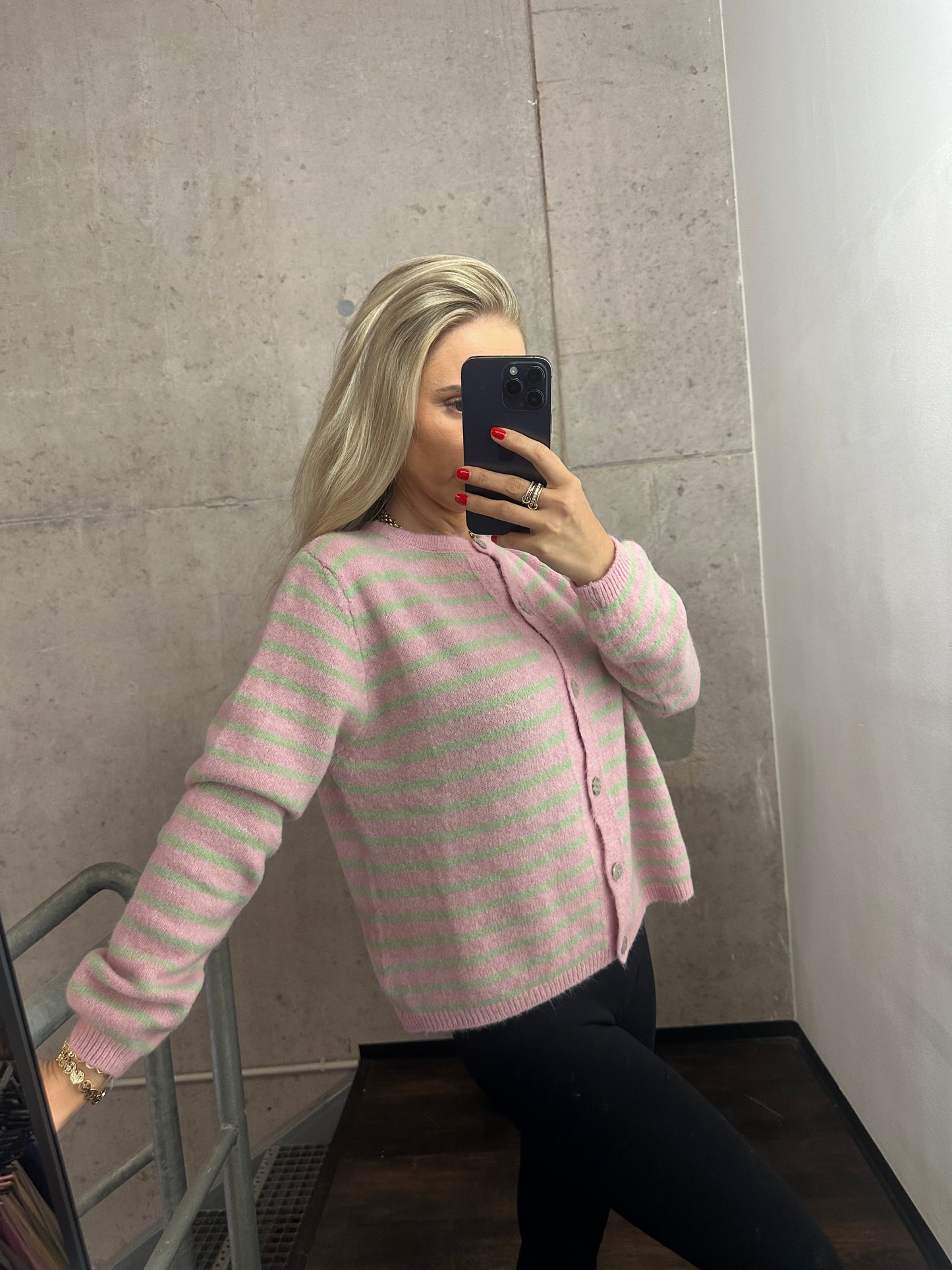 Cardigan Knöpfi Rundhals Rosa Mint