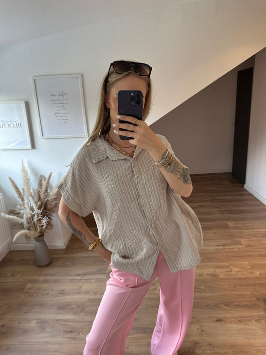 Kurzarm Musselinbluse ”Giselle“ Beige