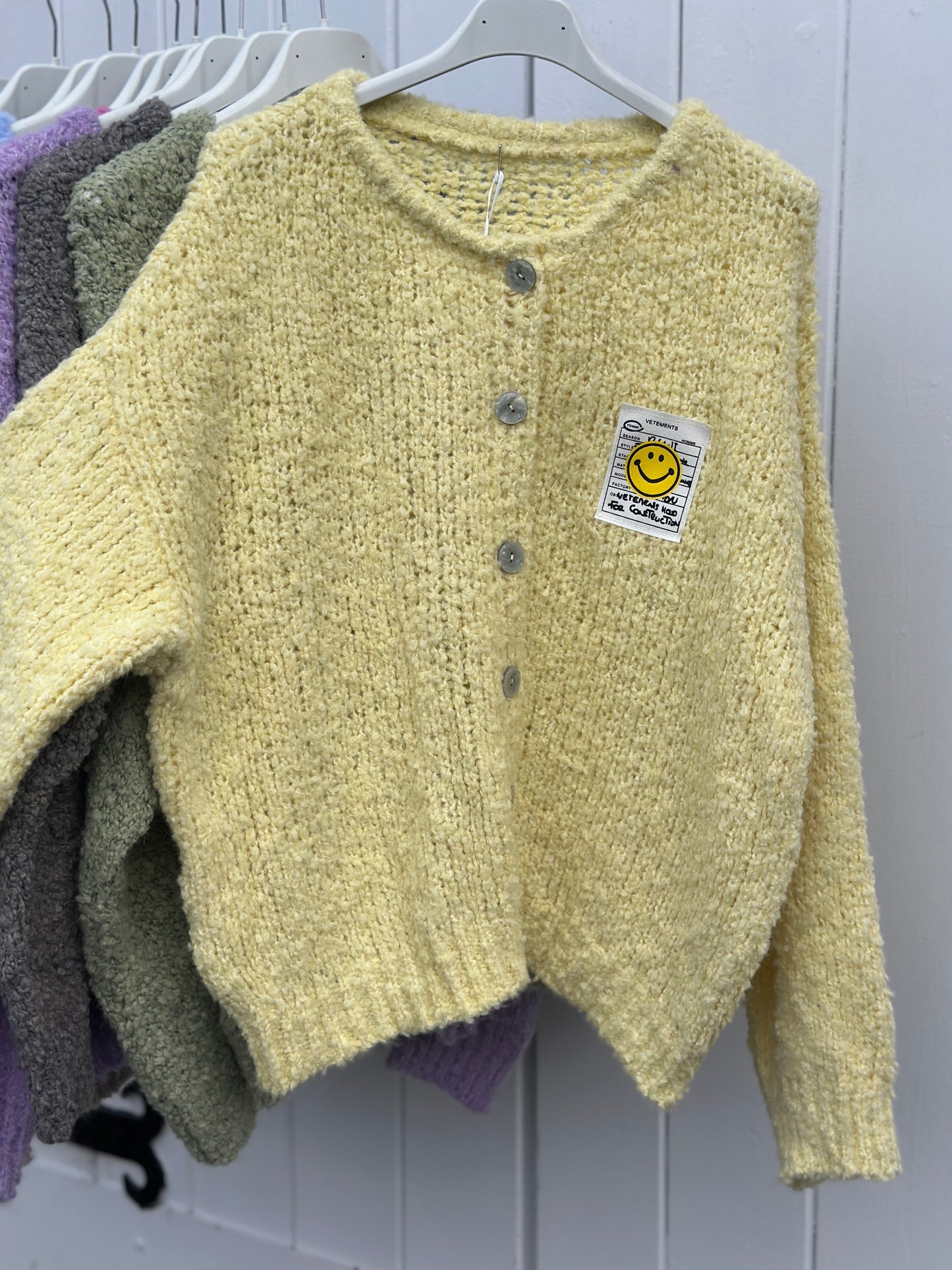 Smiley Cardigan Gelb
