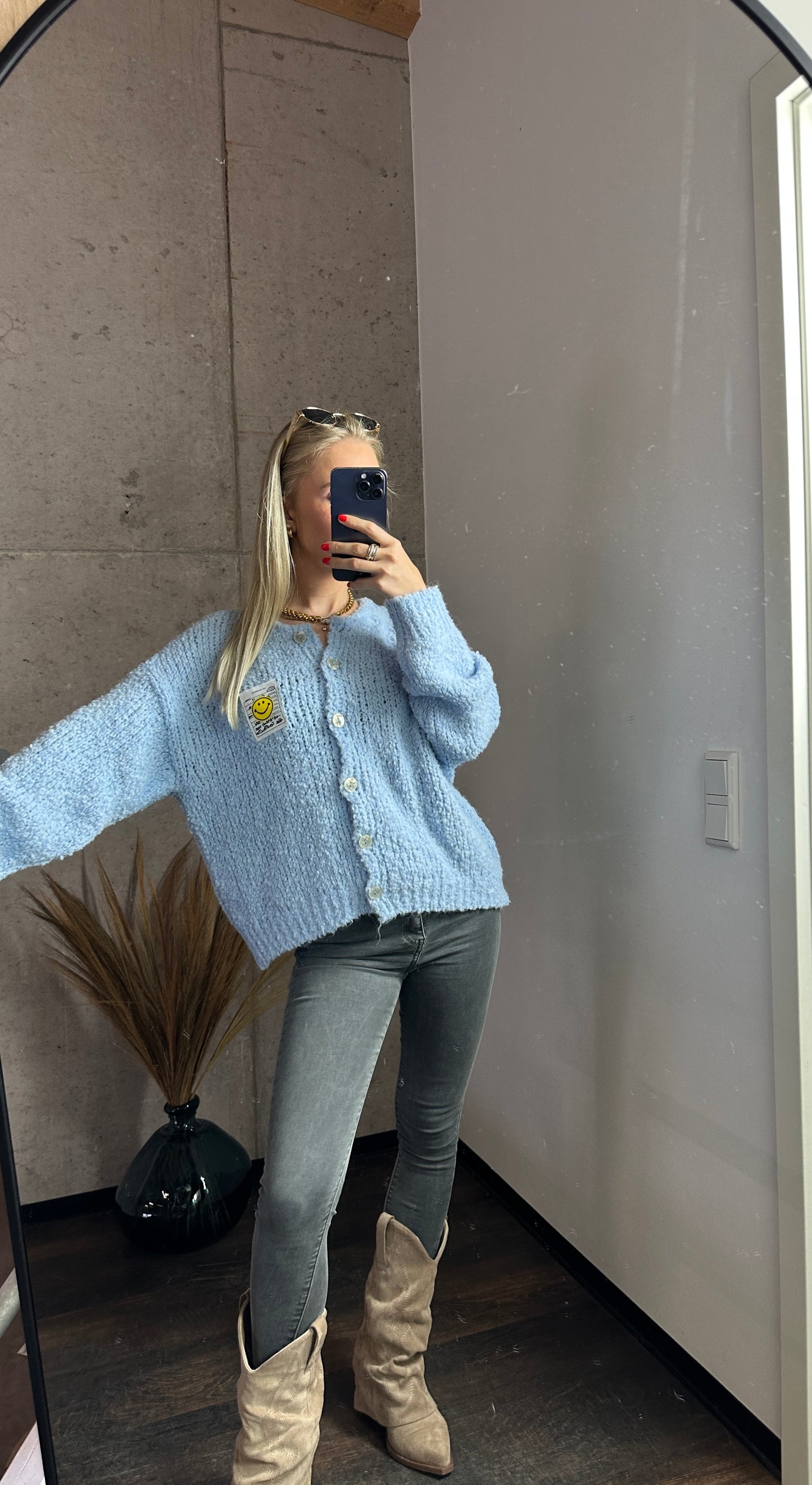 Smiley Cardigan Hellblau
