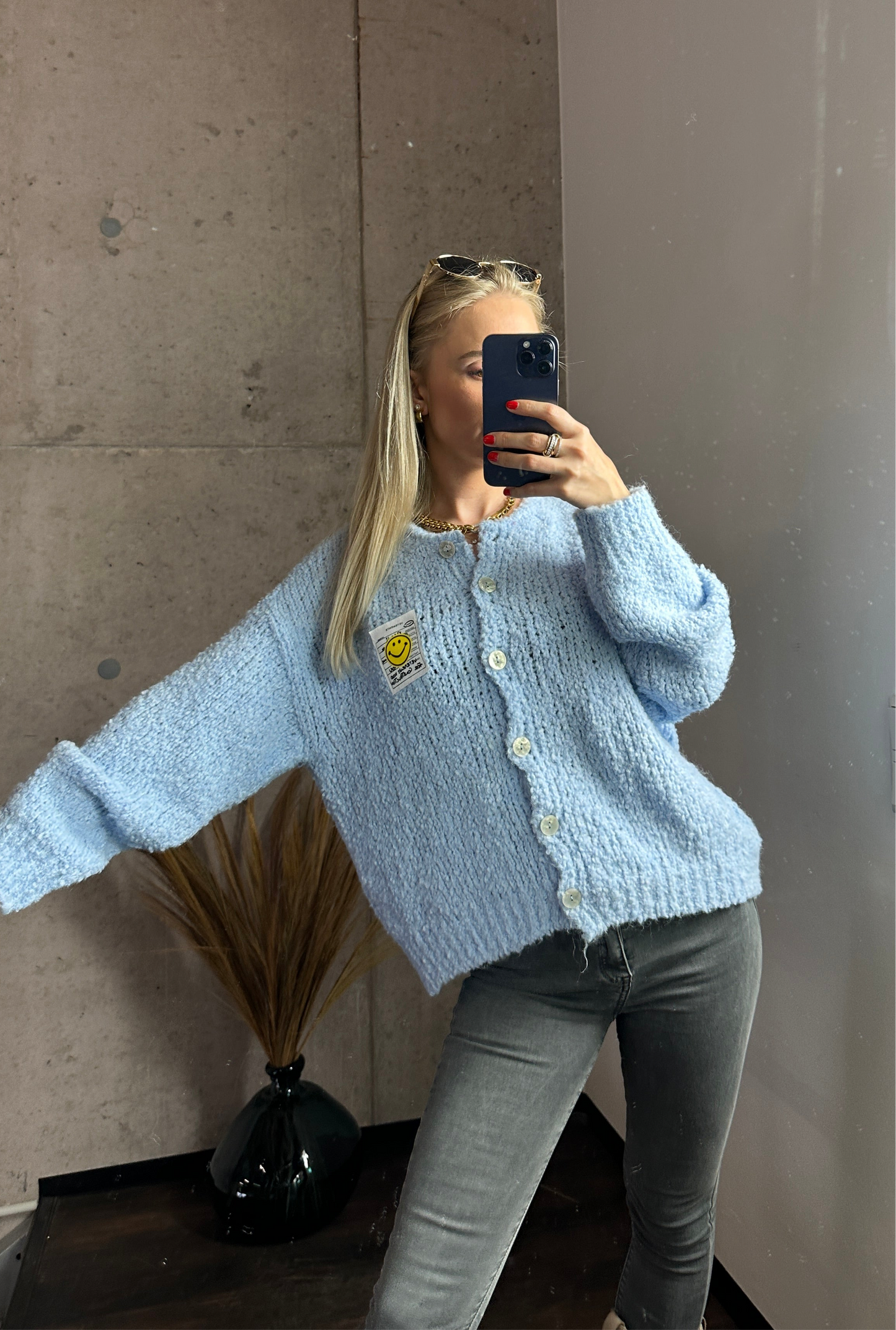 Smiley Cardigan Hellblau