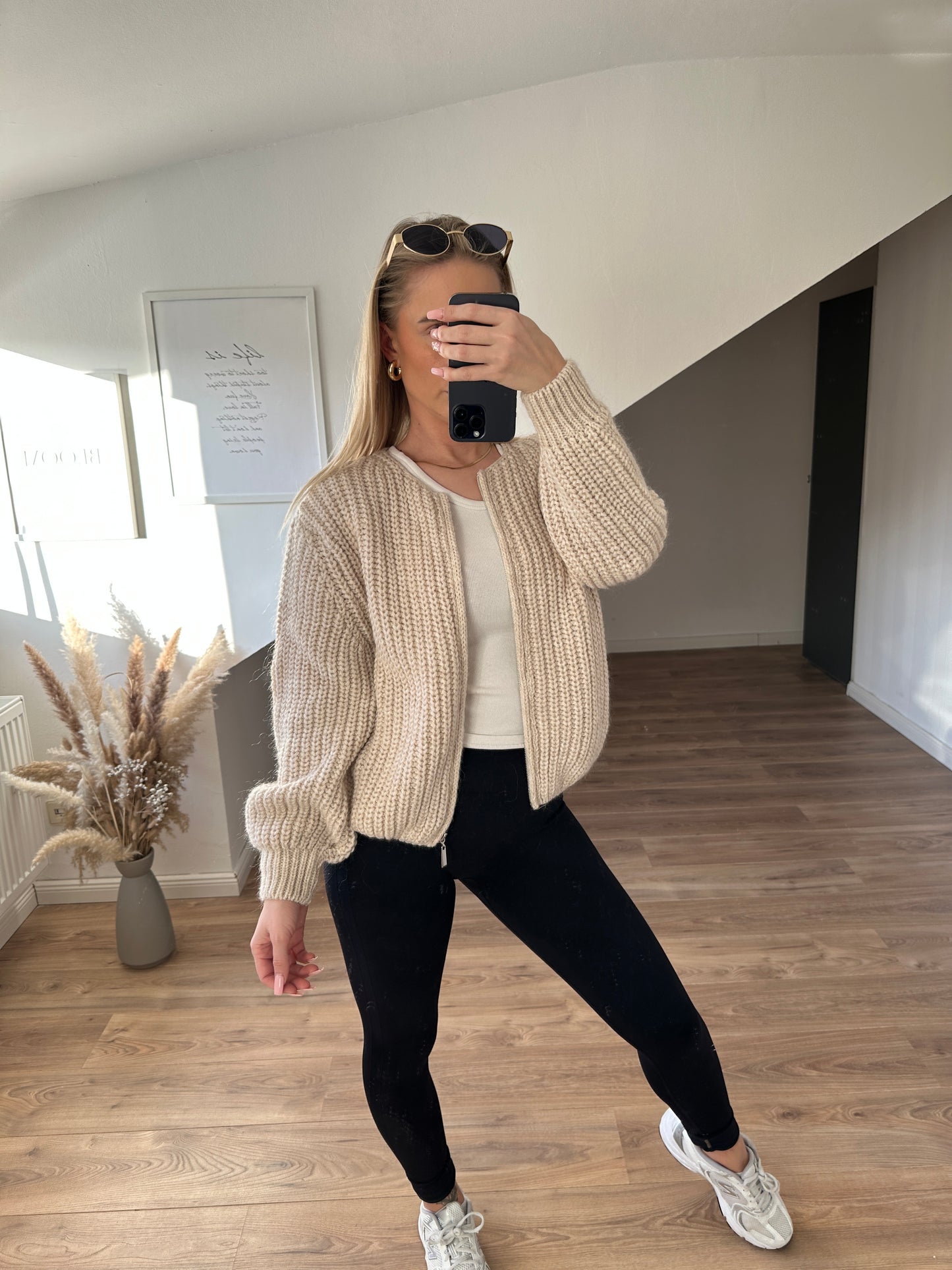 Strickjacke "Vanni" Beige mit Reißverschluss
