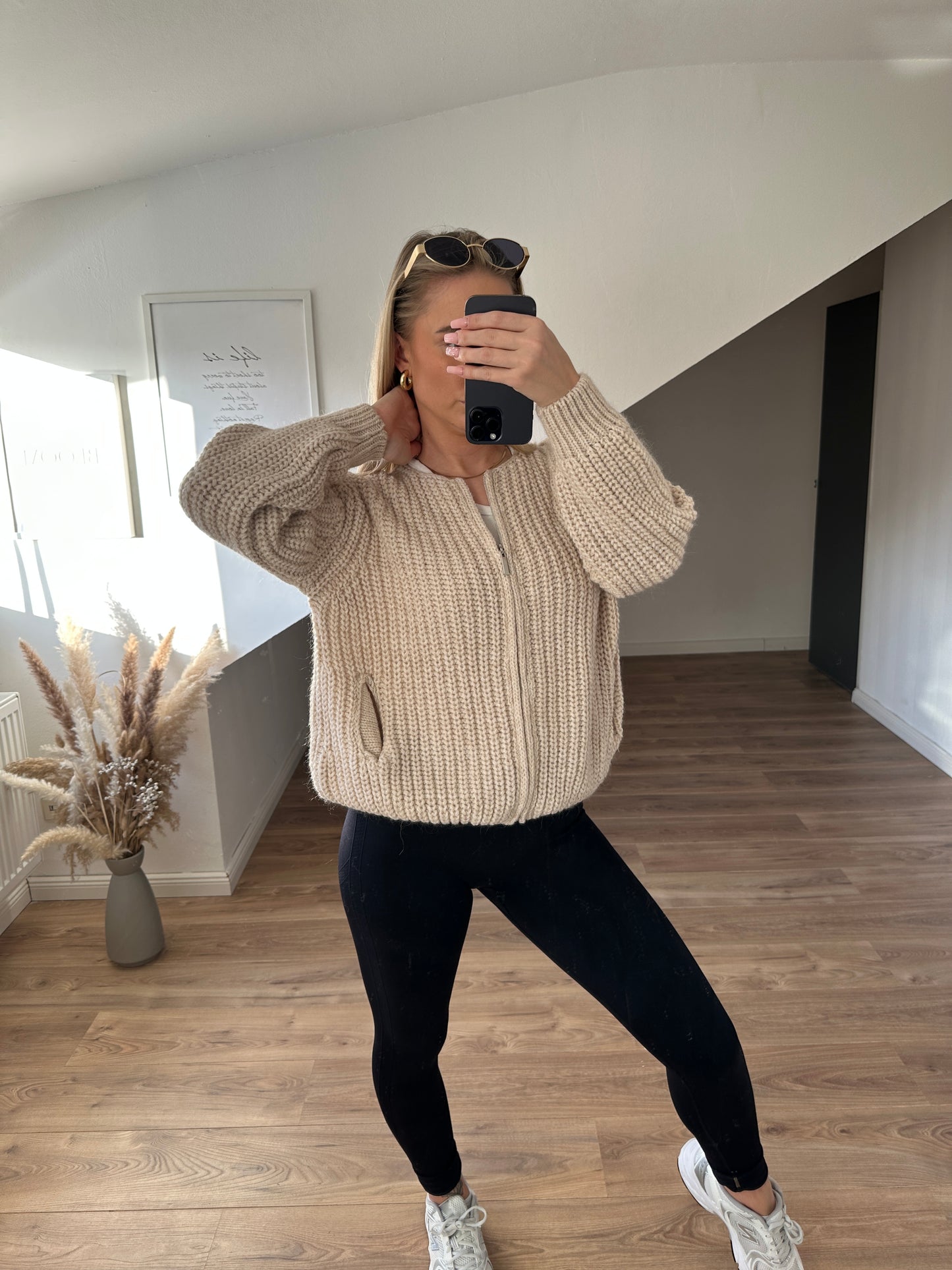 Strickjacke "Vanni" Beige mit Reißverschluss