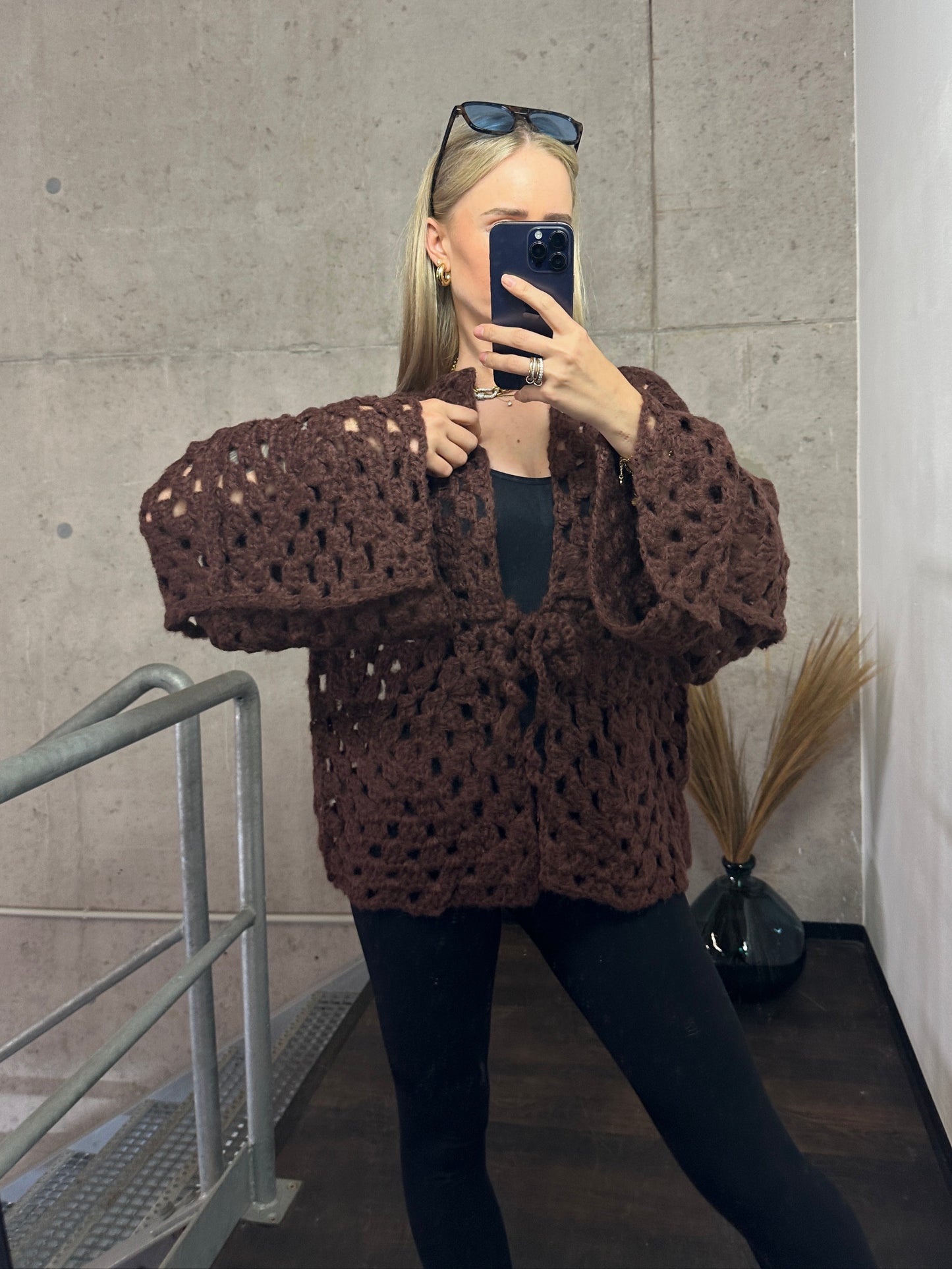 Cardigan „Strickträume“ – Handmade-Look zum Verlieben Braun