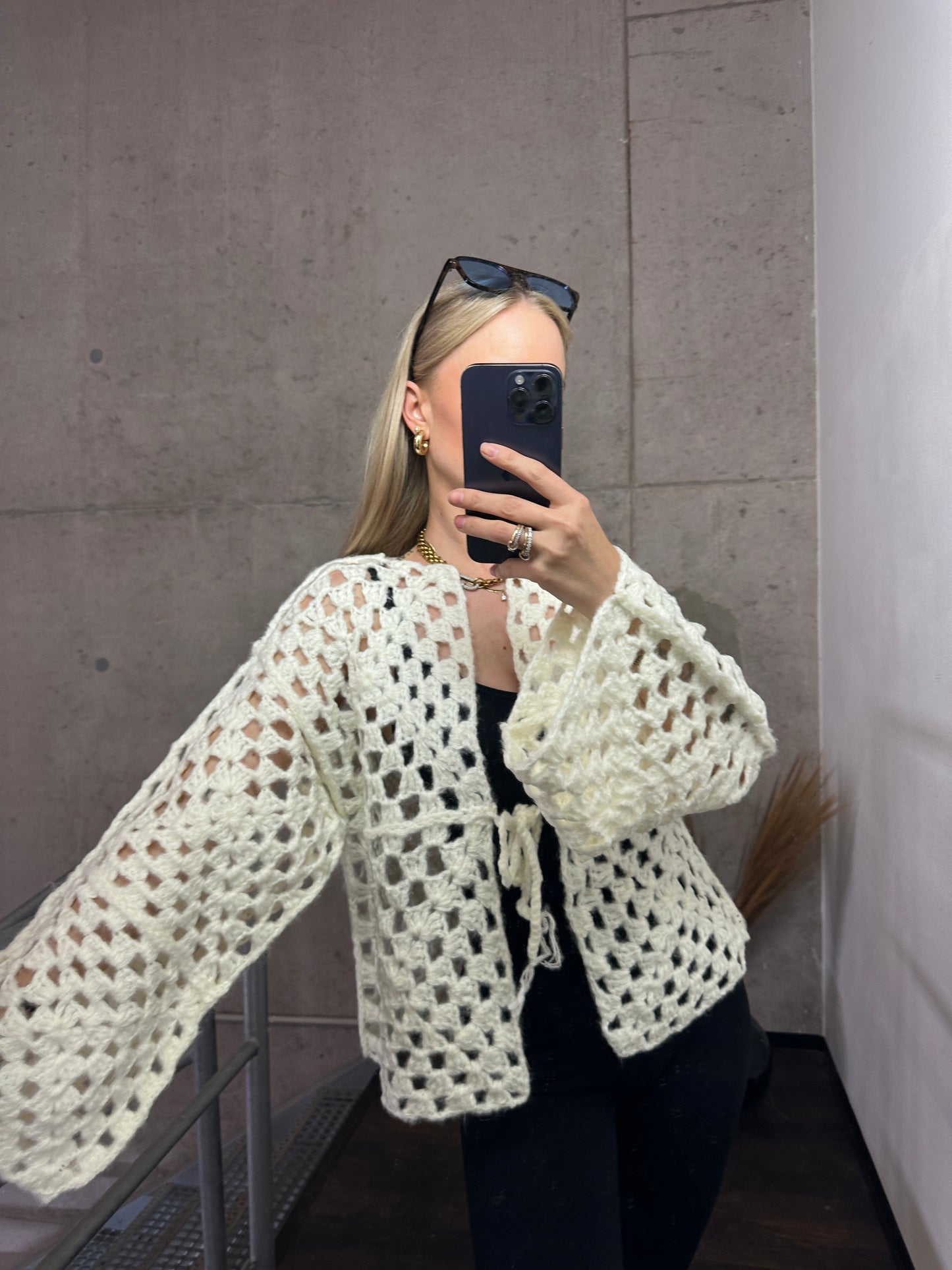 Cardigan „Strickträume“ – Handmade-Look zum Verlieben Creme