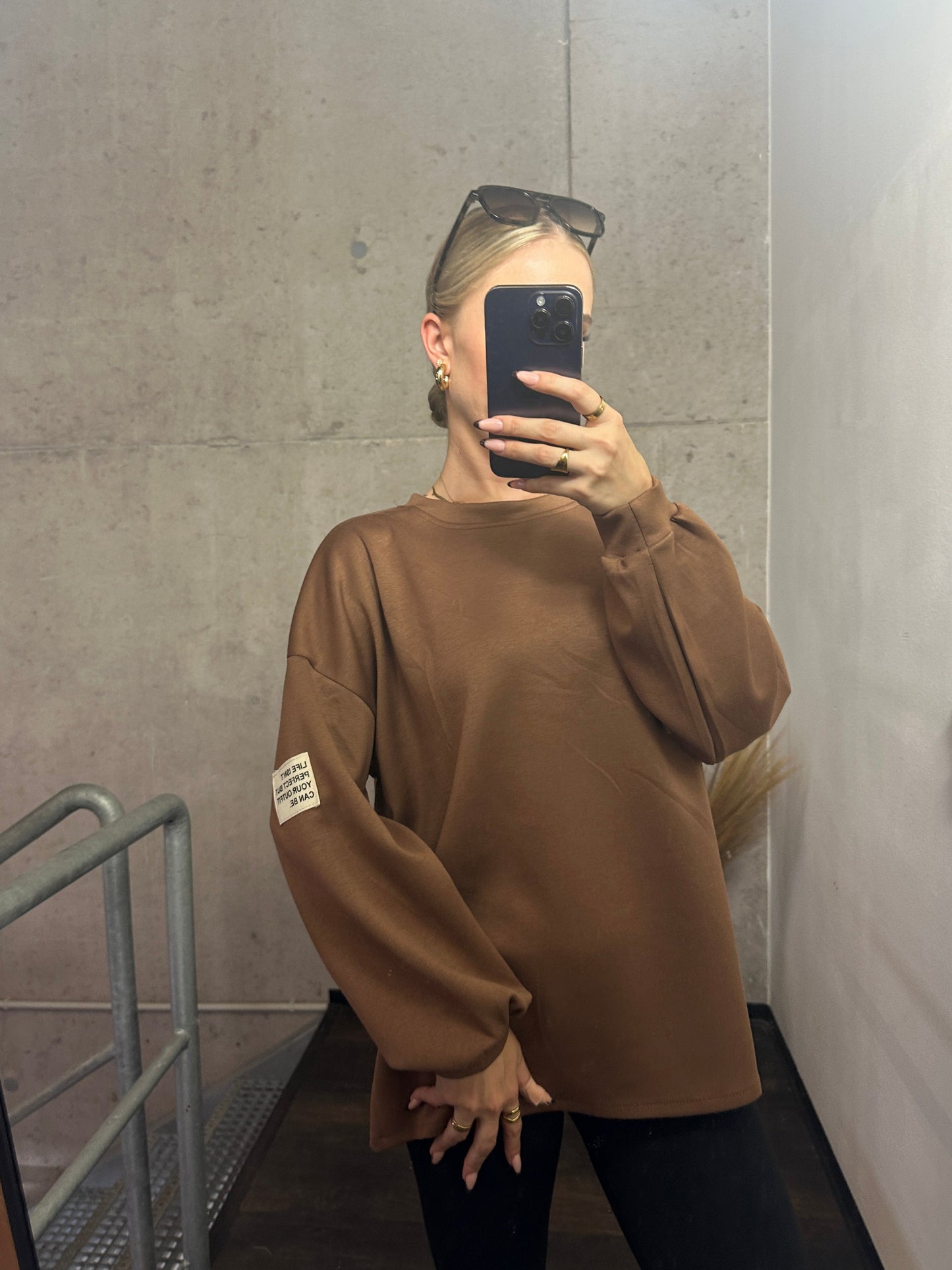 PULLOVER LIFE ISN´T PERFECT BUT YOUR OUTFIT CAN BE.Braun