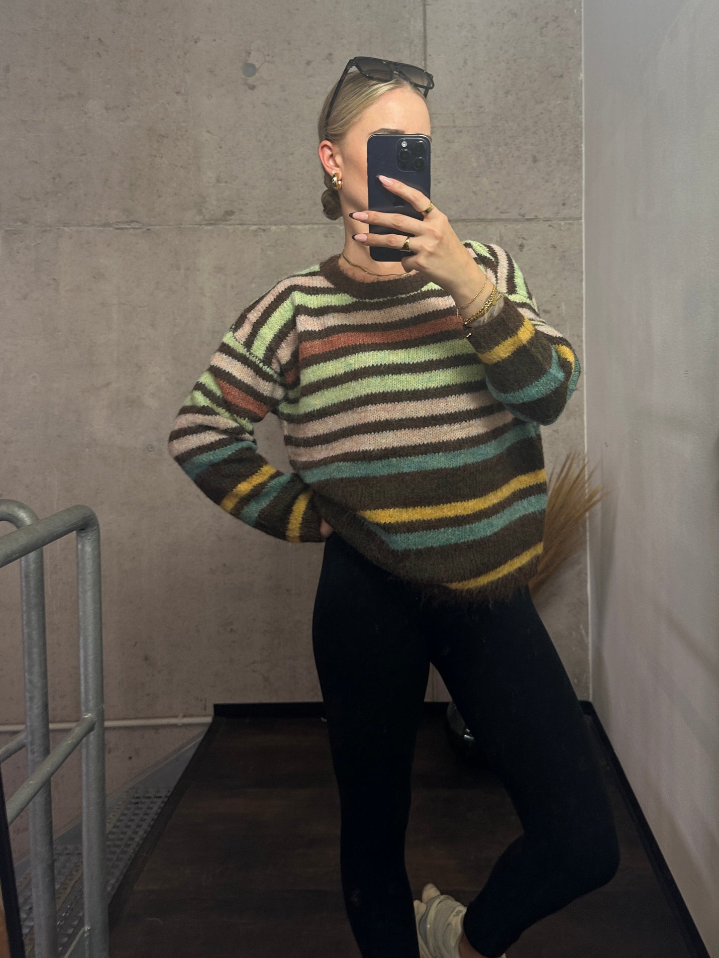 Pullover “Rustic Stripes” – Cozy Chic