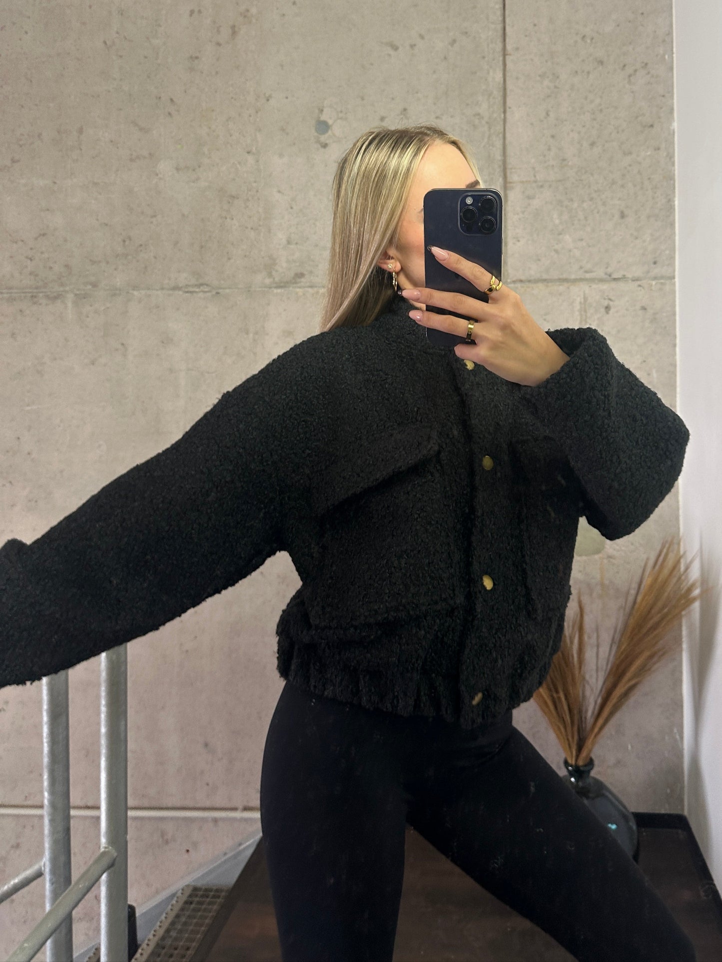 Teddy Jacke Schwarz