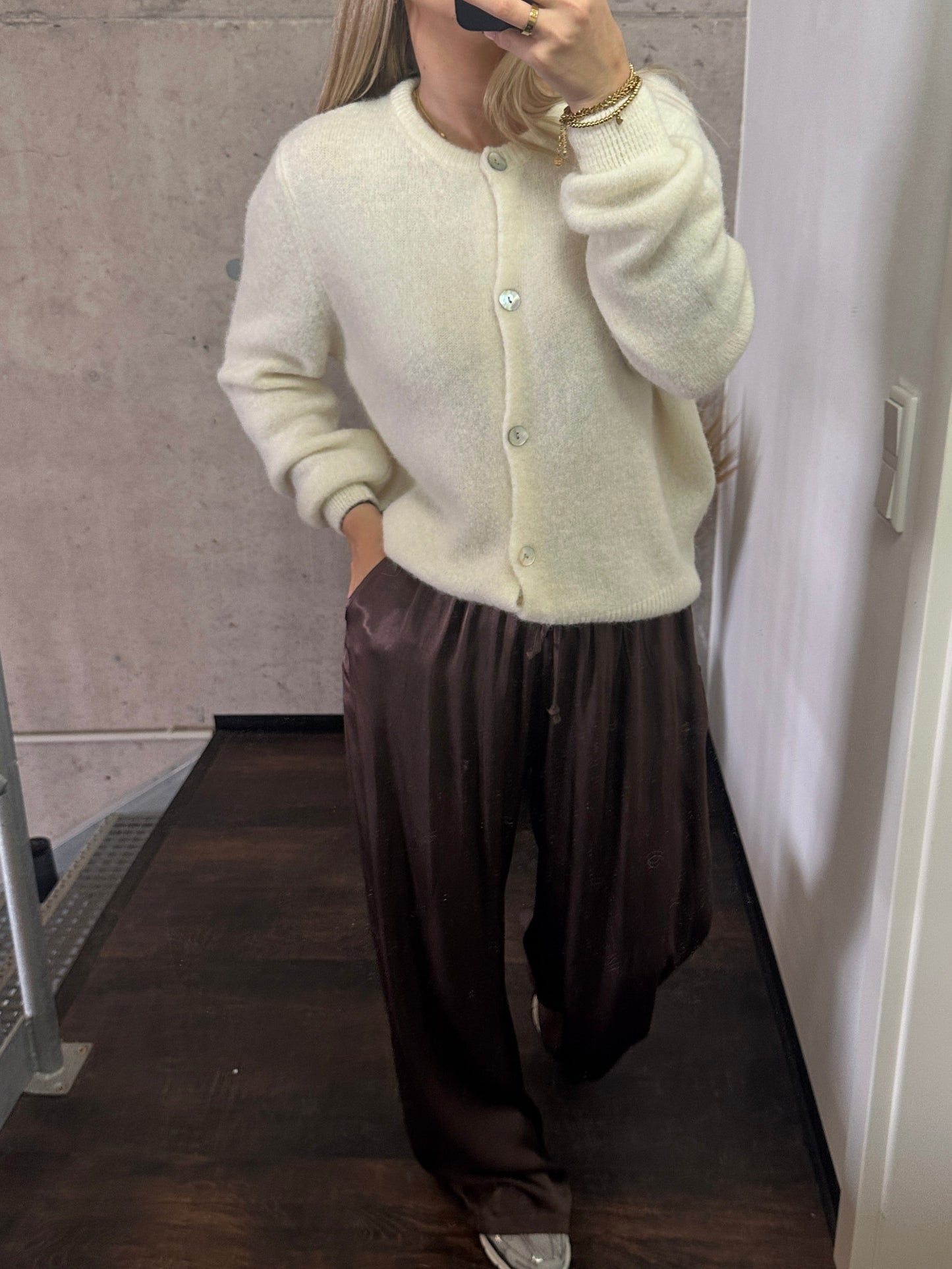 Plissee Hose Seiden Optik Braun