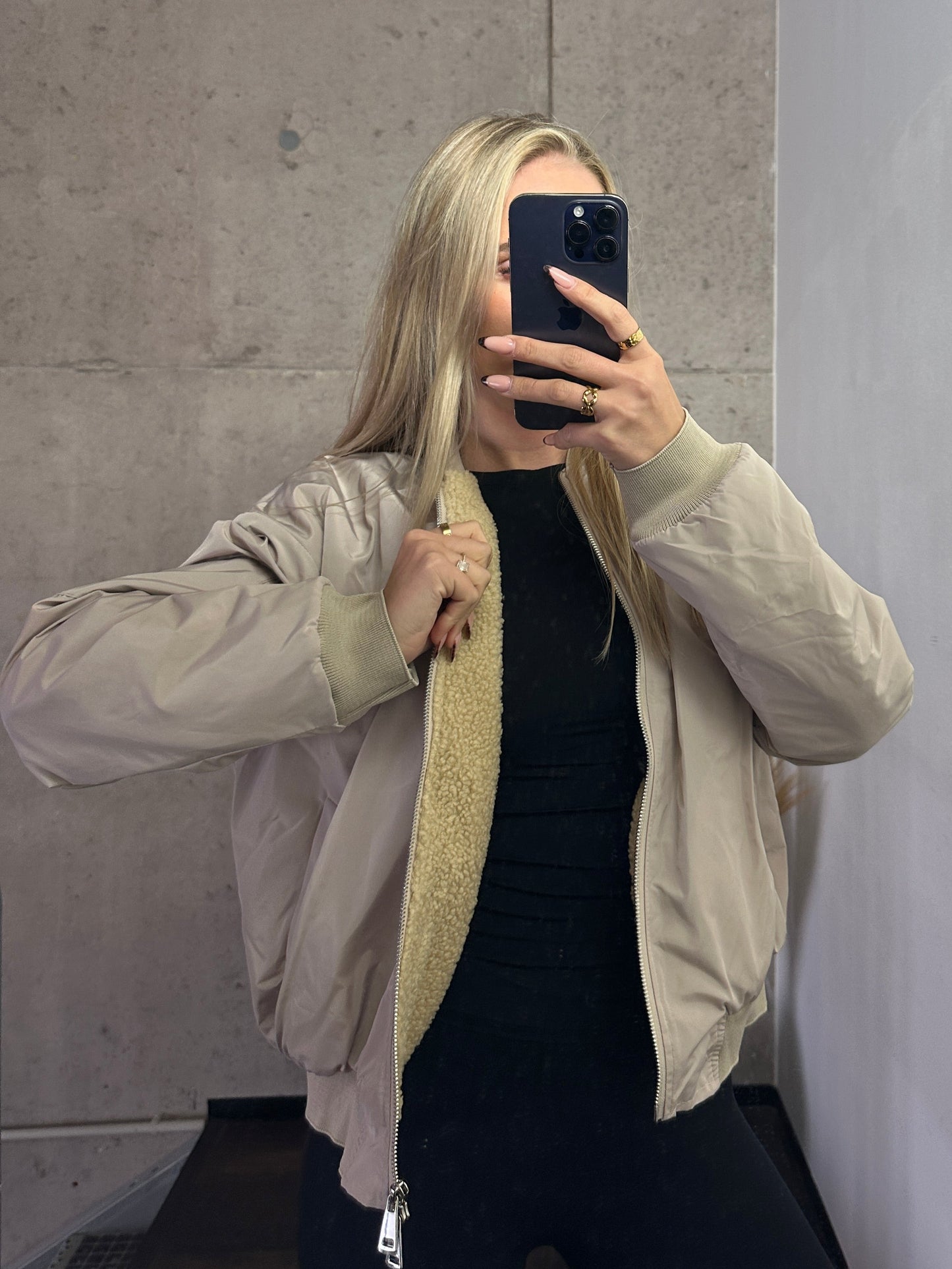 Bomberjacke mit Fell Beige