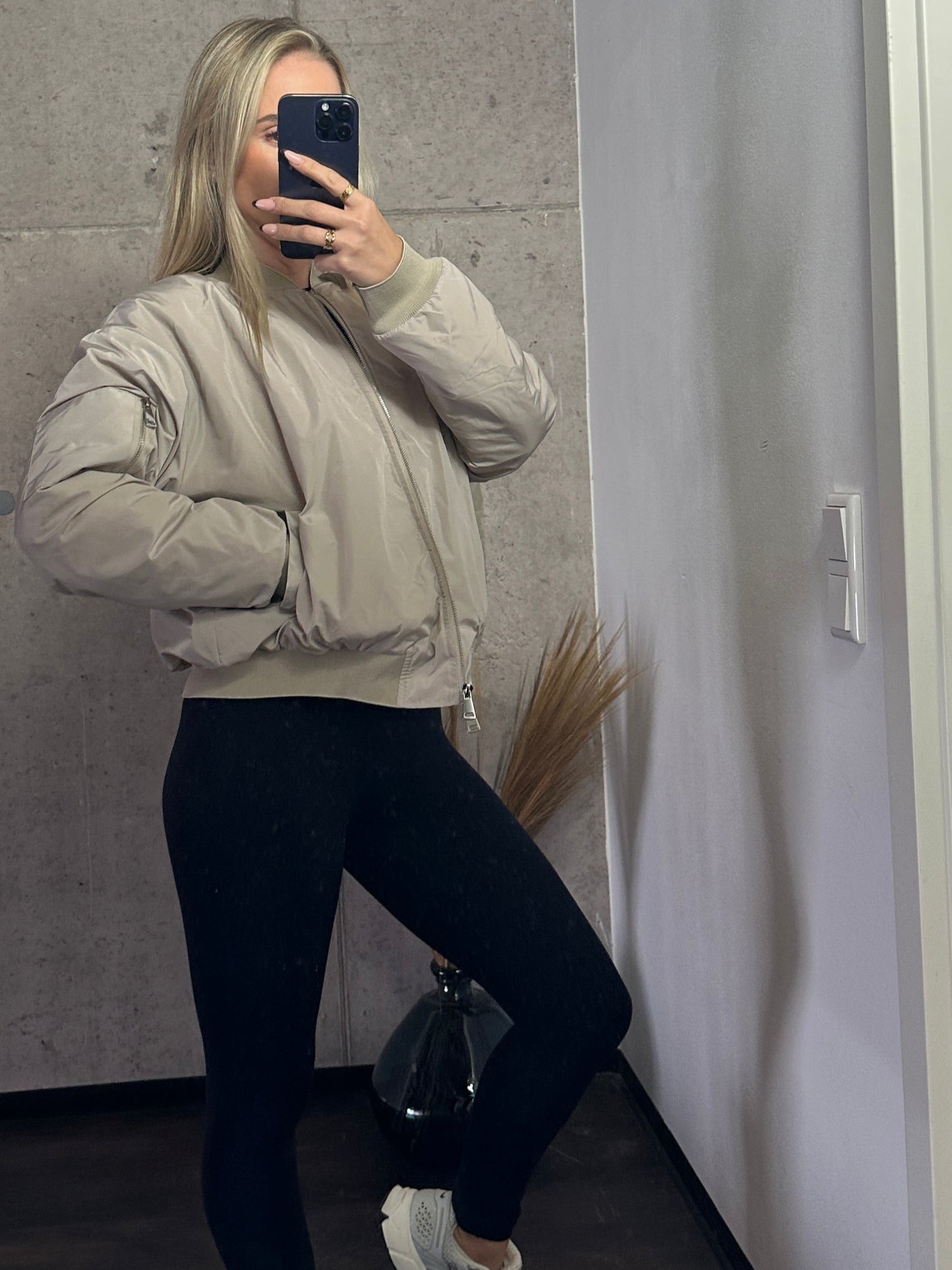 Bomberjacke mit Fell Beige