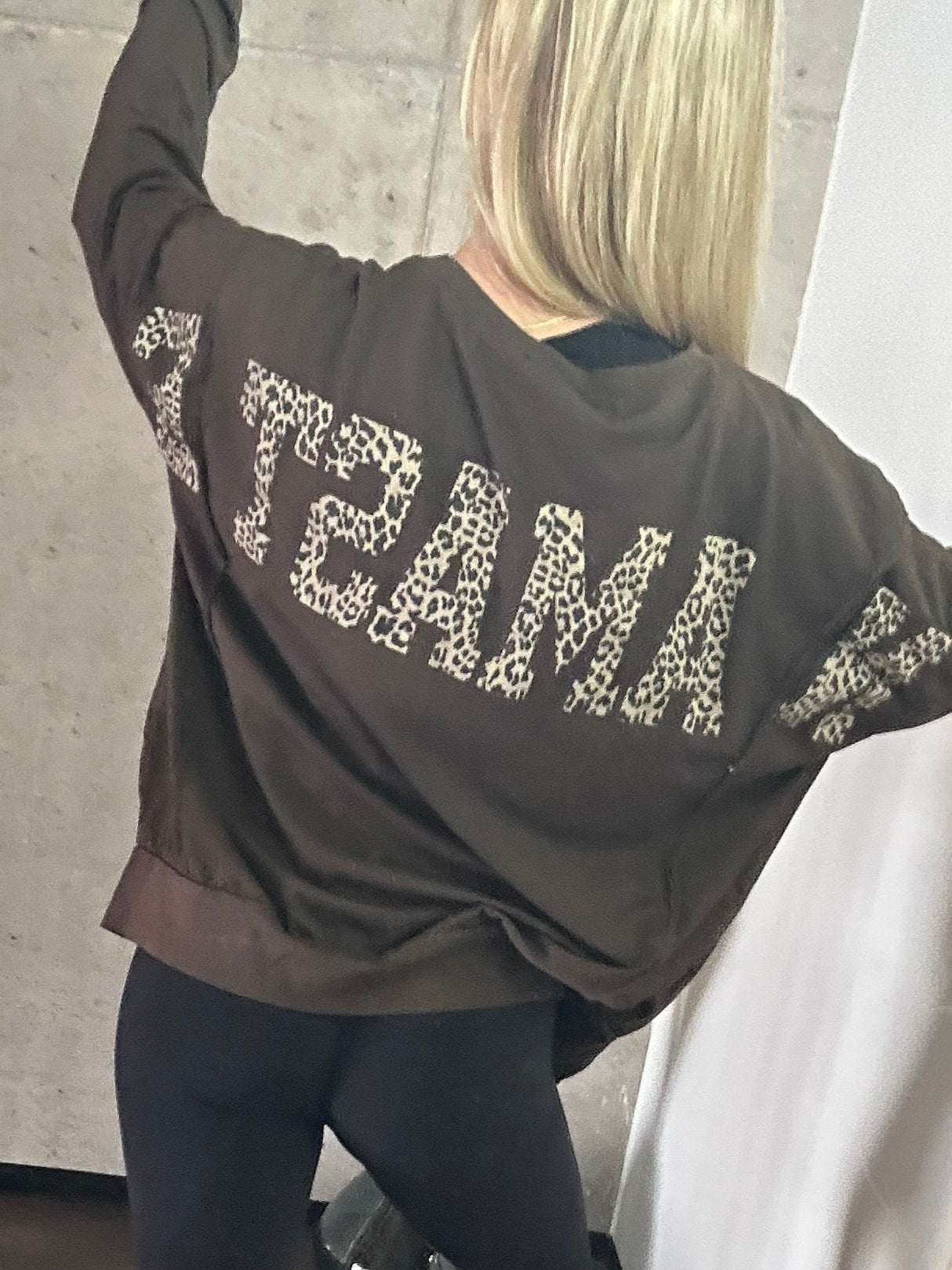 Namaste Langarm Braun