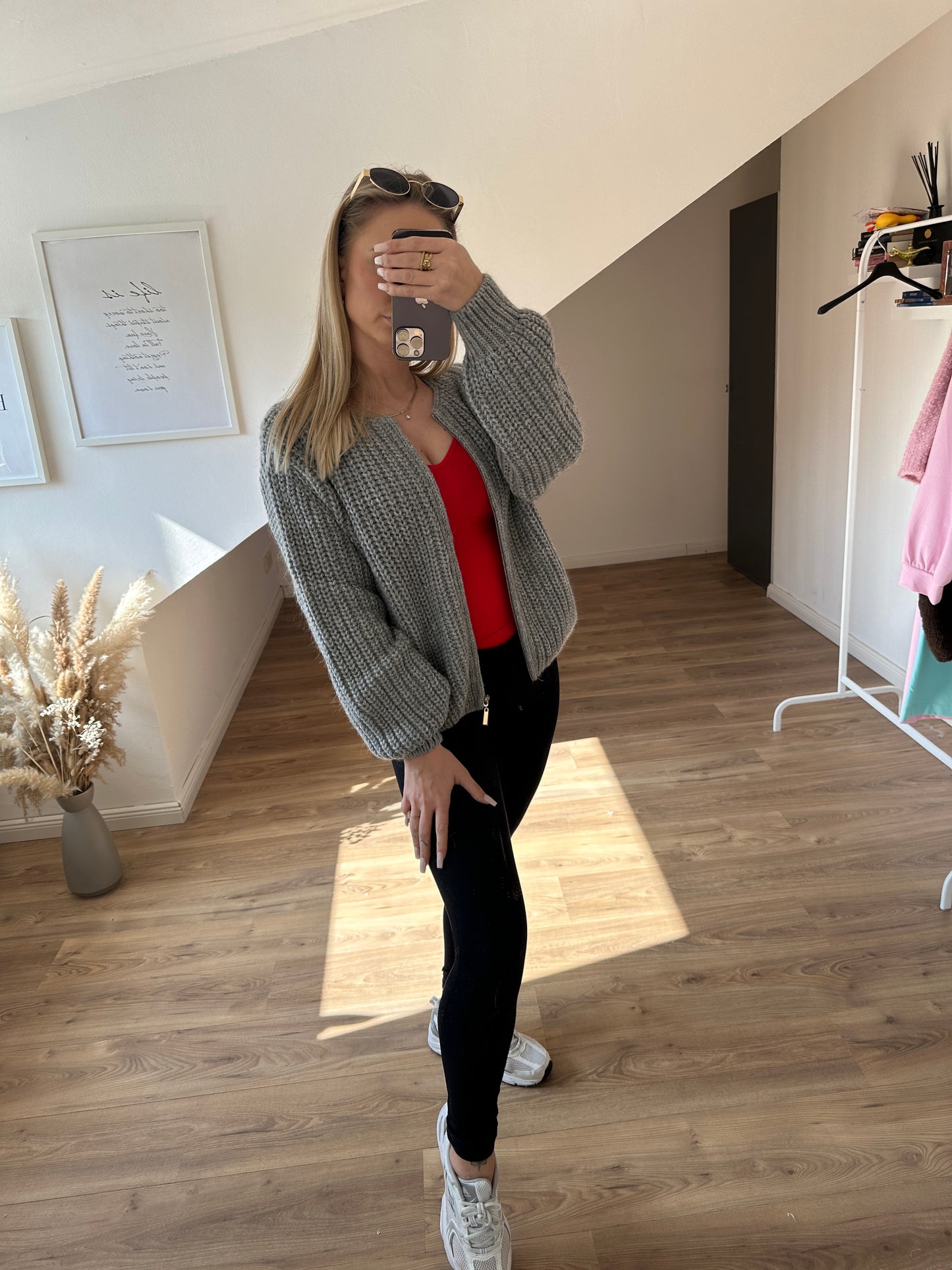 Strickjacke "Vanni" Beige mit Reißverschluss