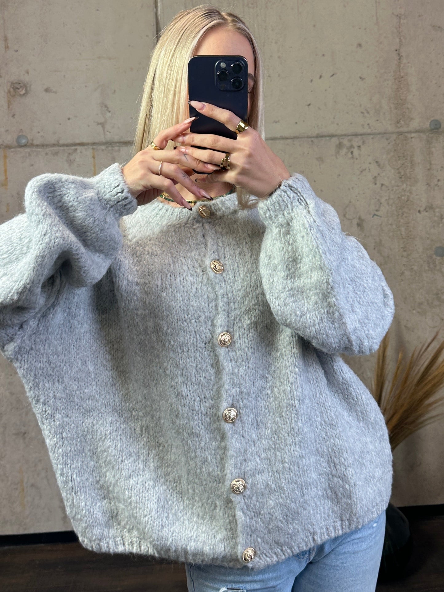 Nala mit Knöpfen Hellgrau