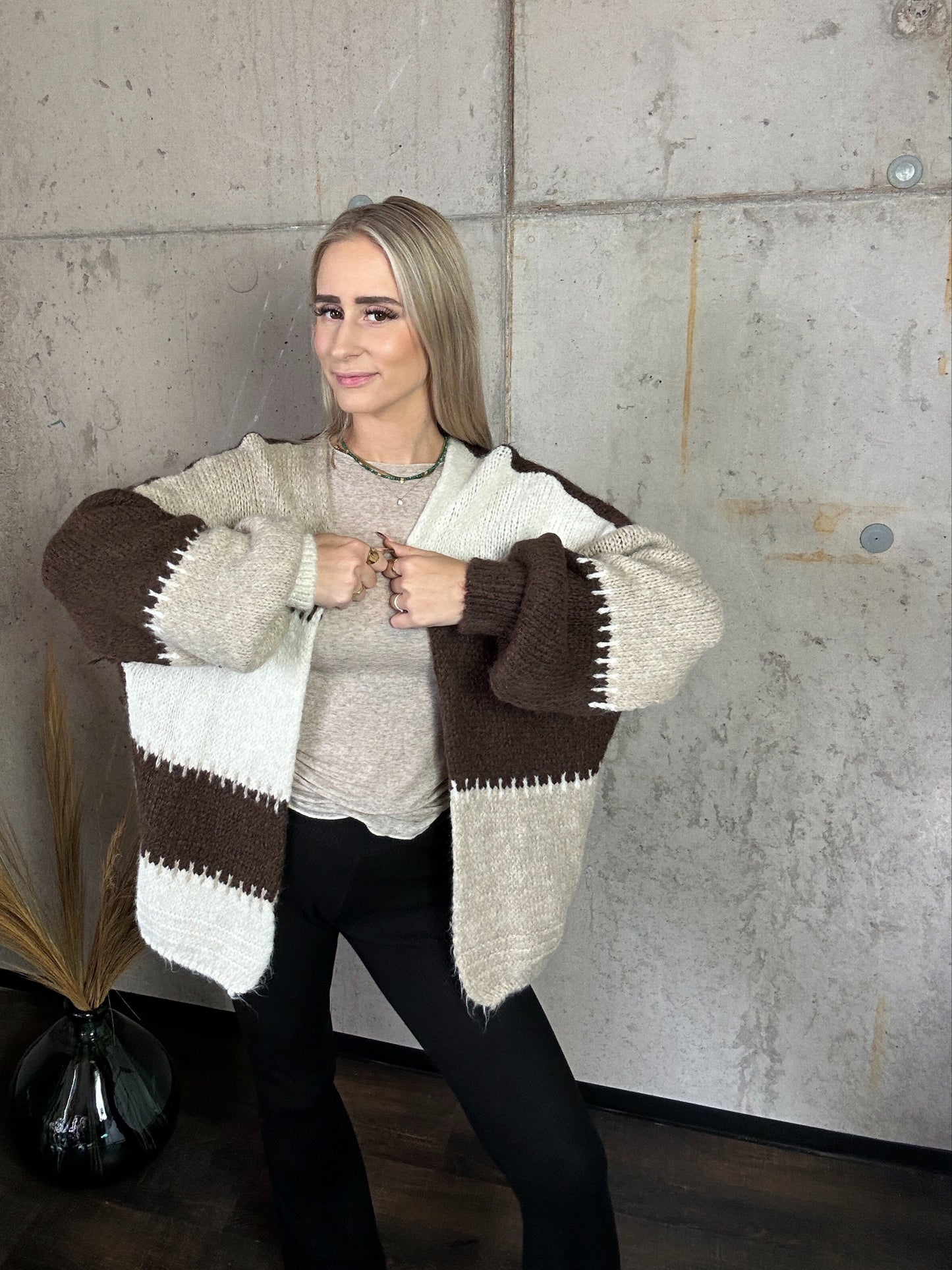 Cardigan „Tricolor“ Beige/Creme/Braun