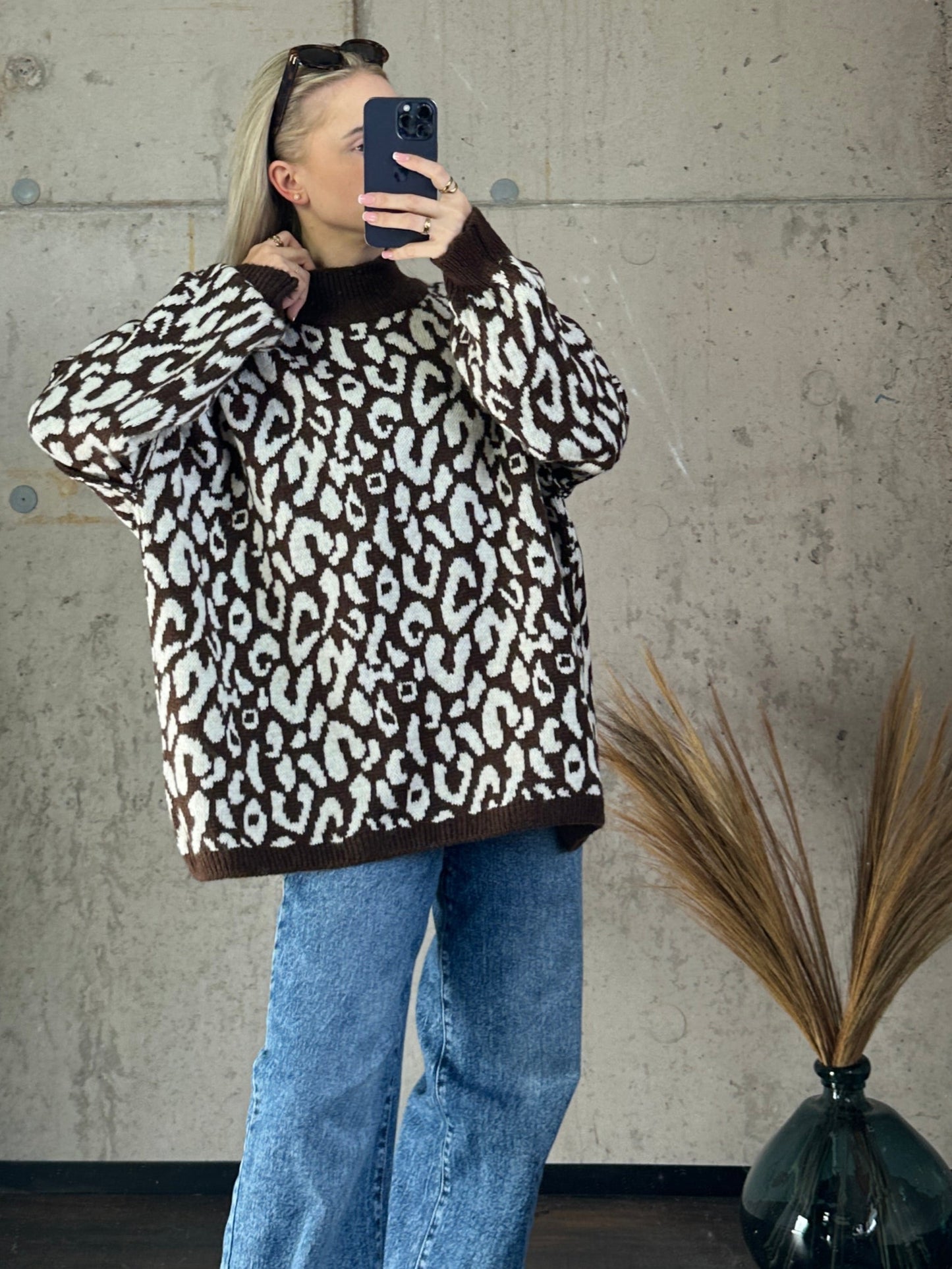 Leo Pullover Braun Weiß