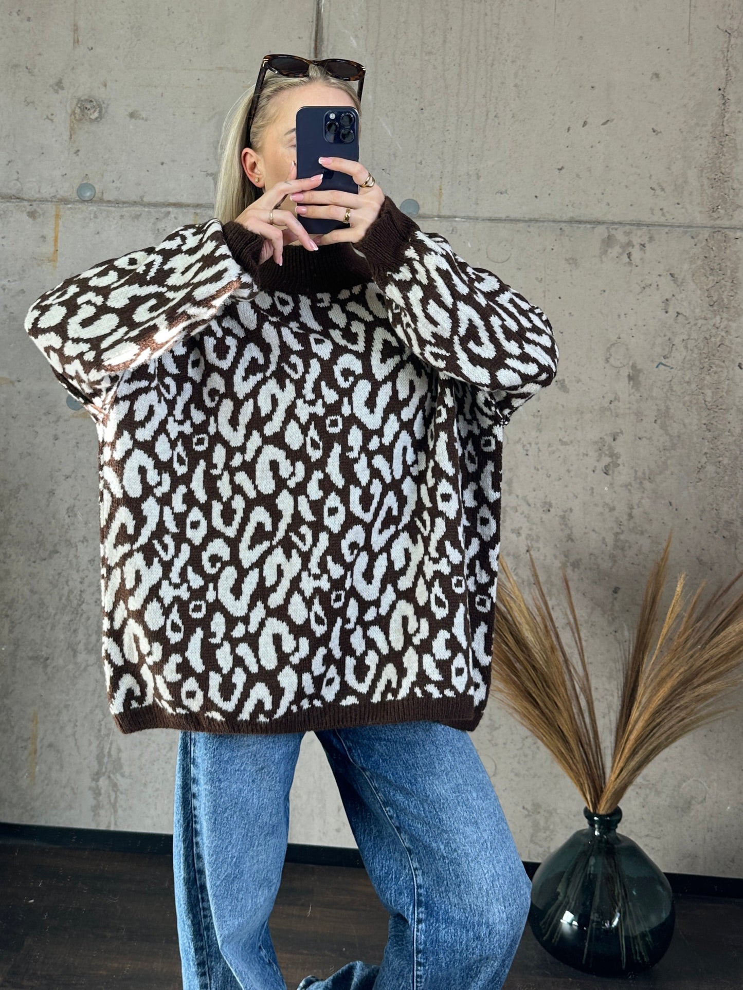 Leo Pullover Braun Weiß