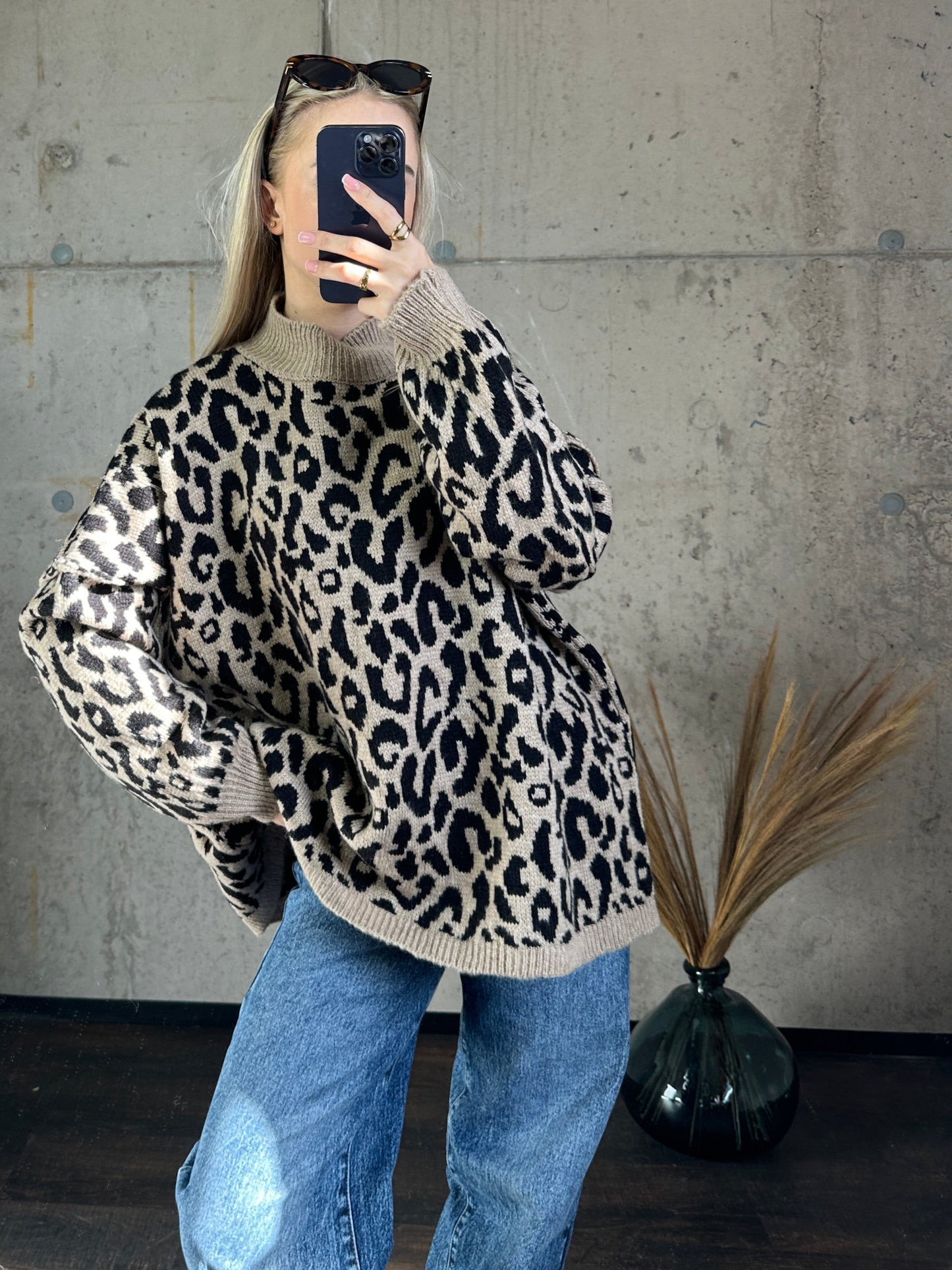 Leo Pullover Beige Schwarz