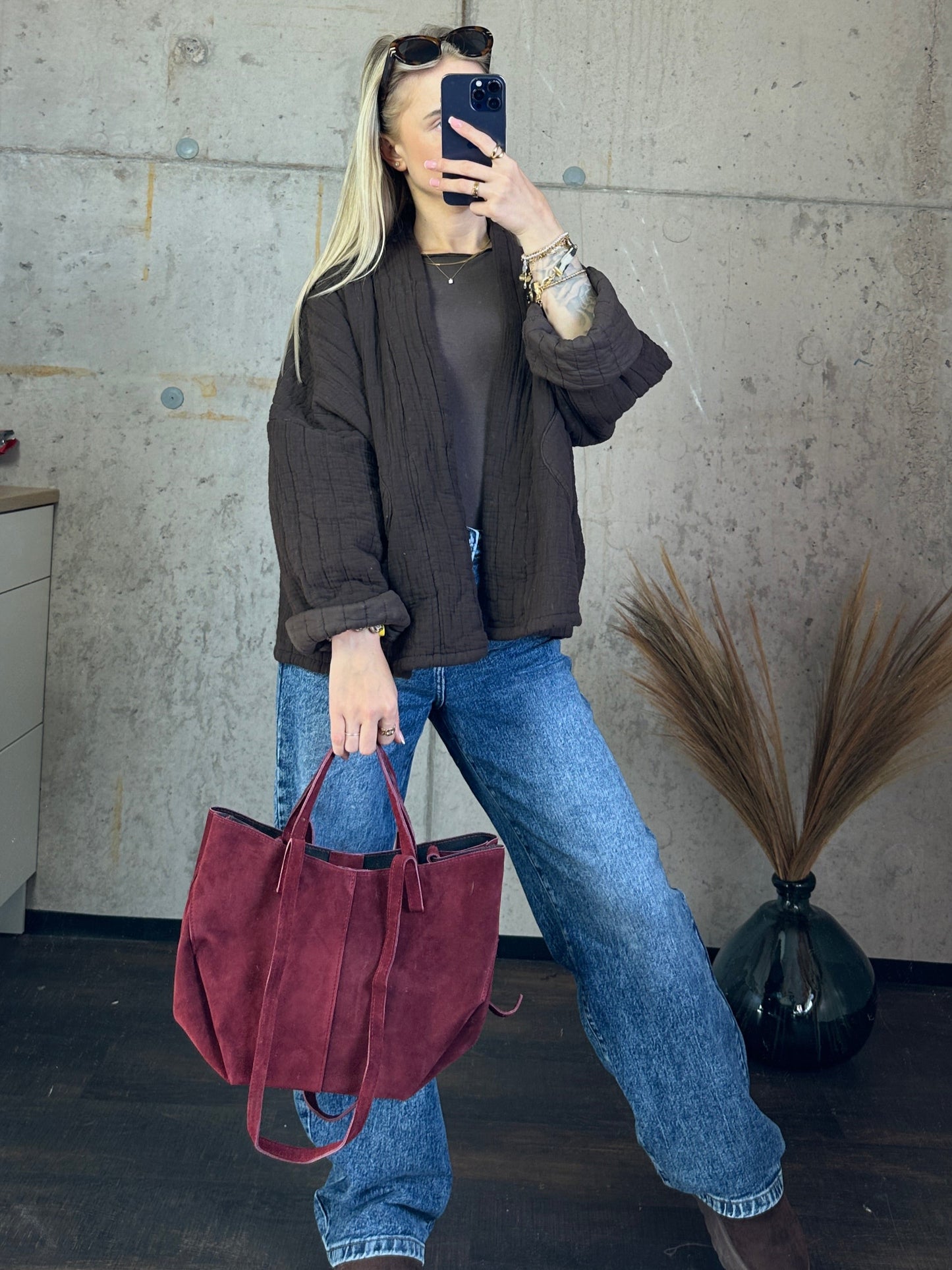 Tasche „Bisie“ Wildleder Bordeauxrot