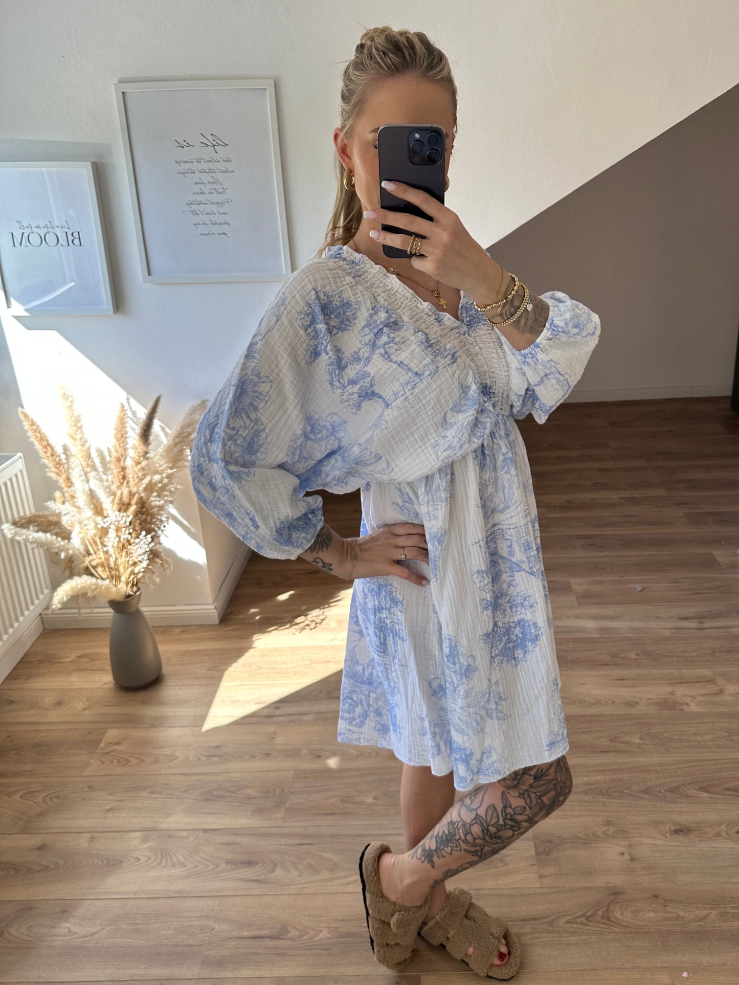 Musselin Kleid Blau Weiß
