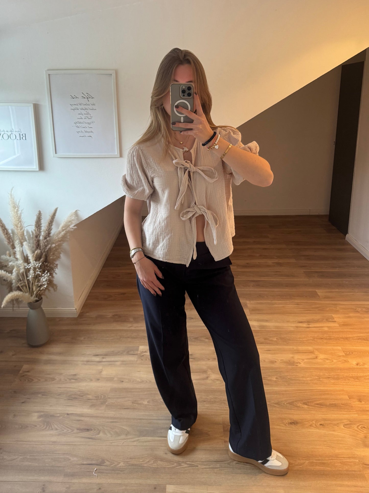 Bluse mit Schleife zum Knoten "Hanni" Beige
