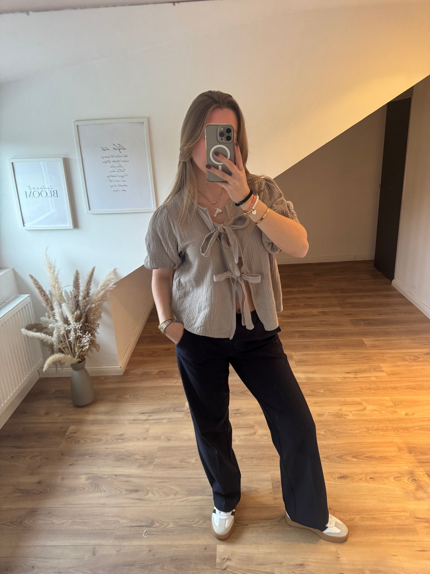 Bluse mit Schleife zum Knoten "Hanni" Beige
