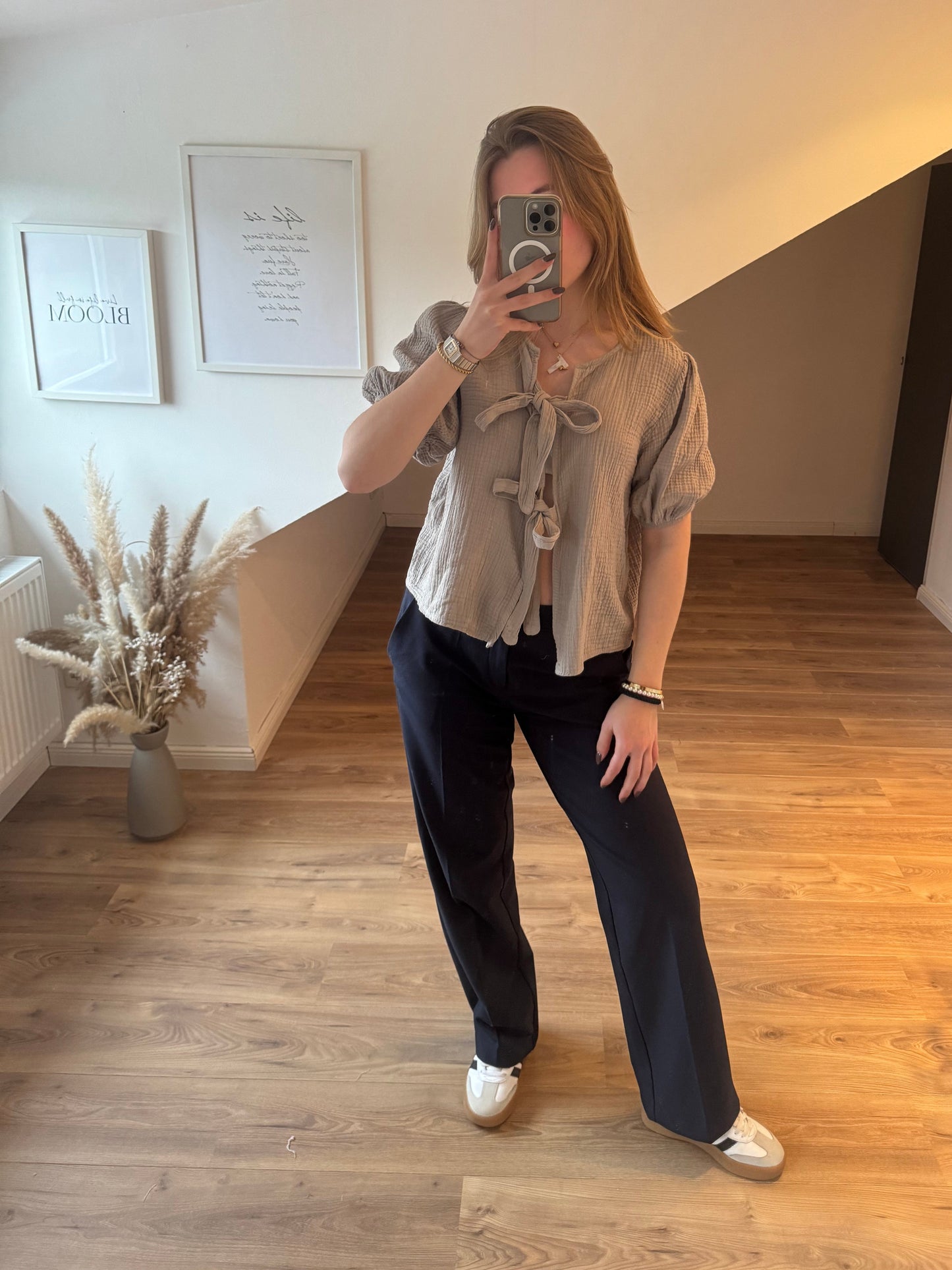 Bluse mit Schleife zum Knoten "Hanni" Beige