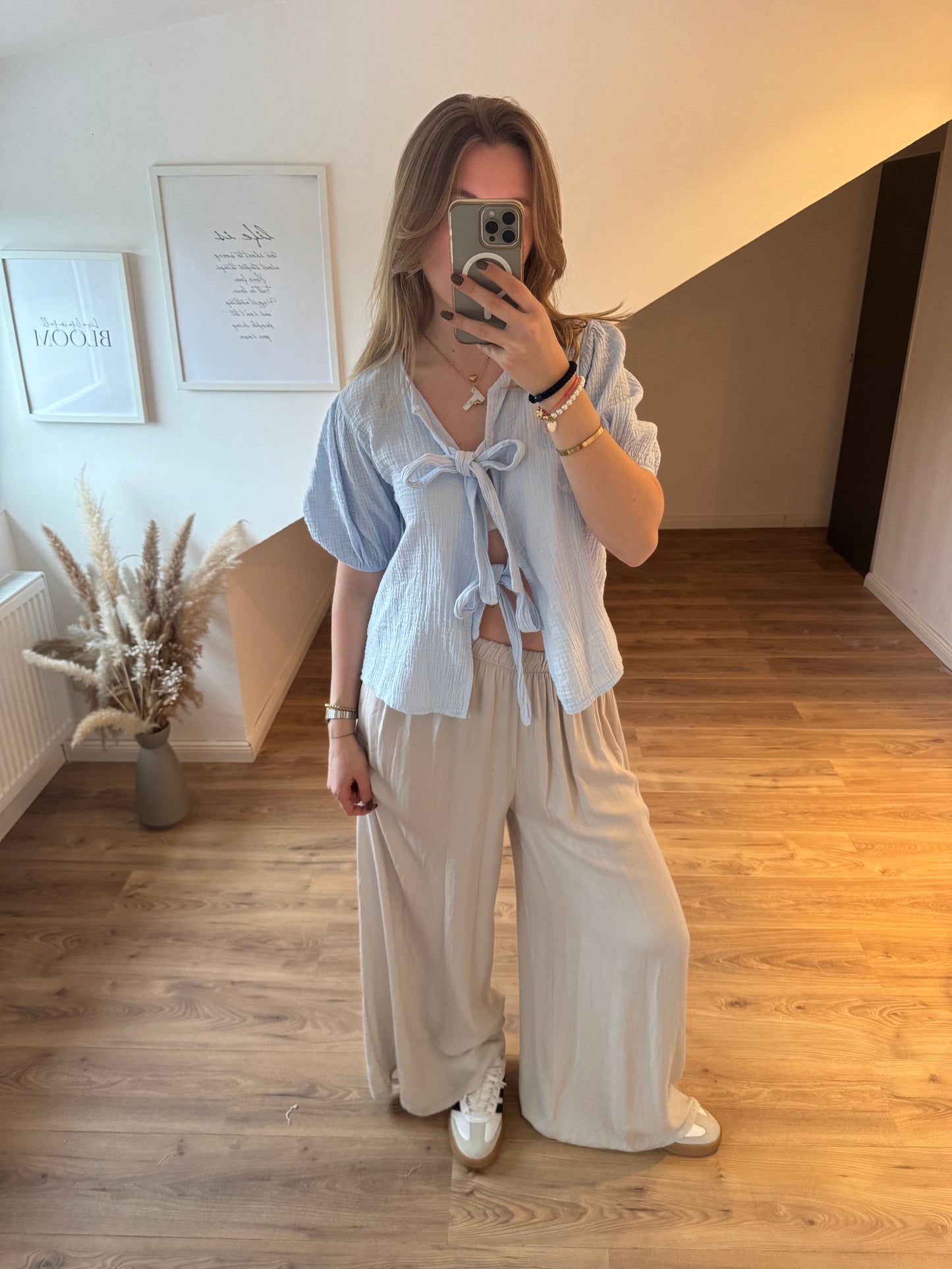 Bluse mit Schleife zum Knoten "Hanni" Beige